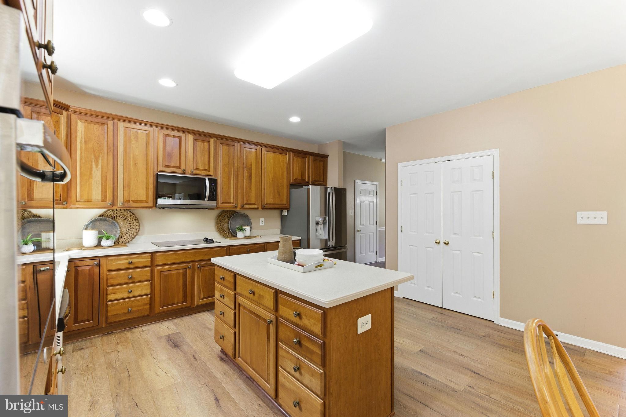 ORIOLE LANDING - Residential
