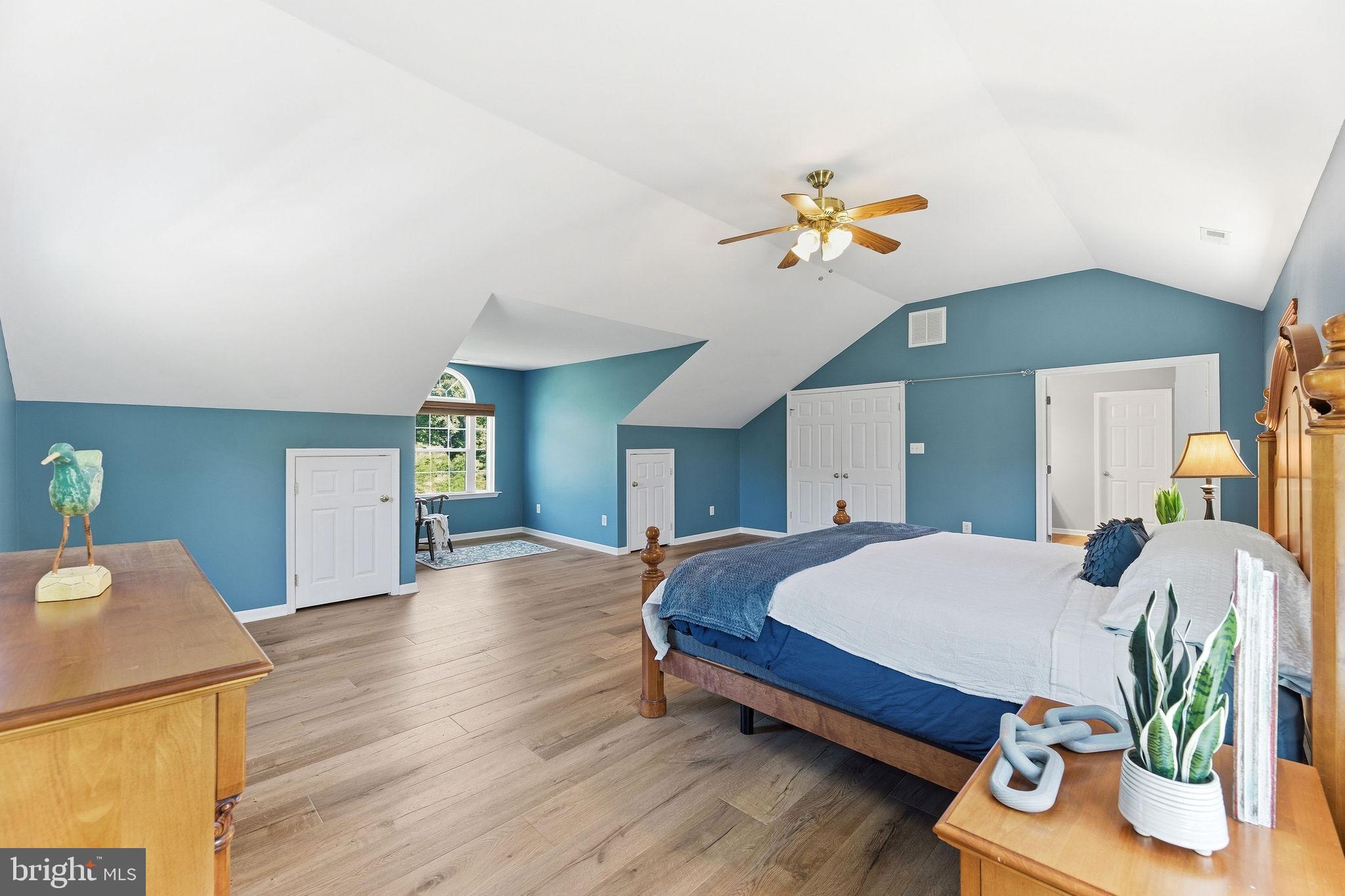 ORIOLE LANDING - Residential