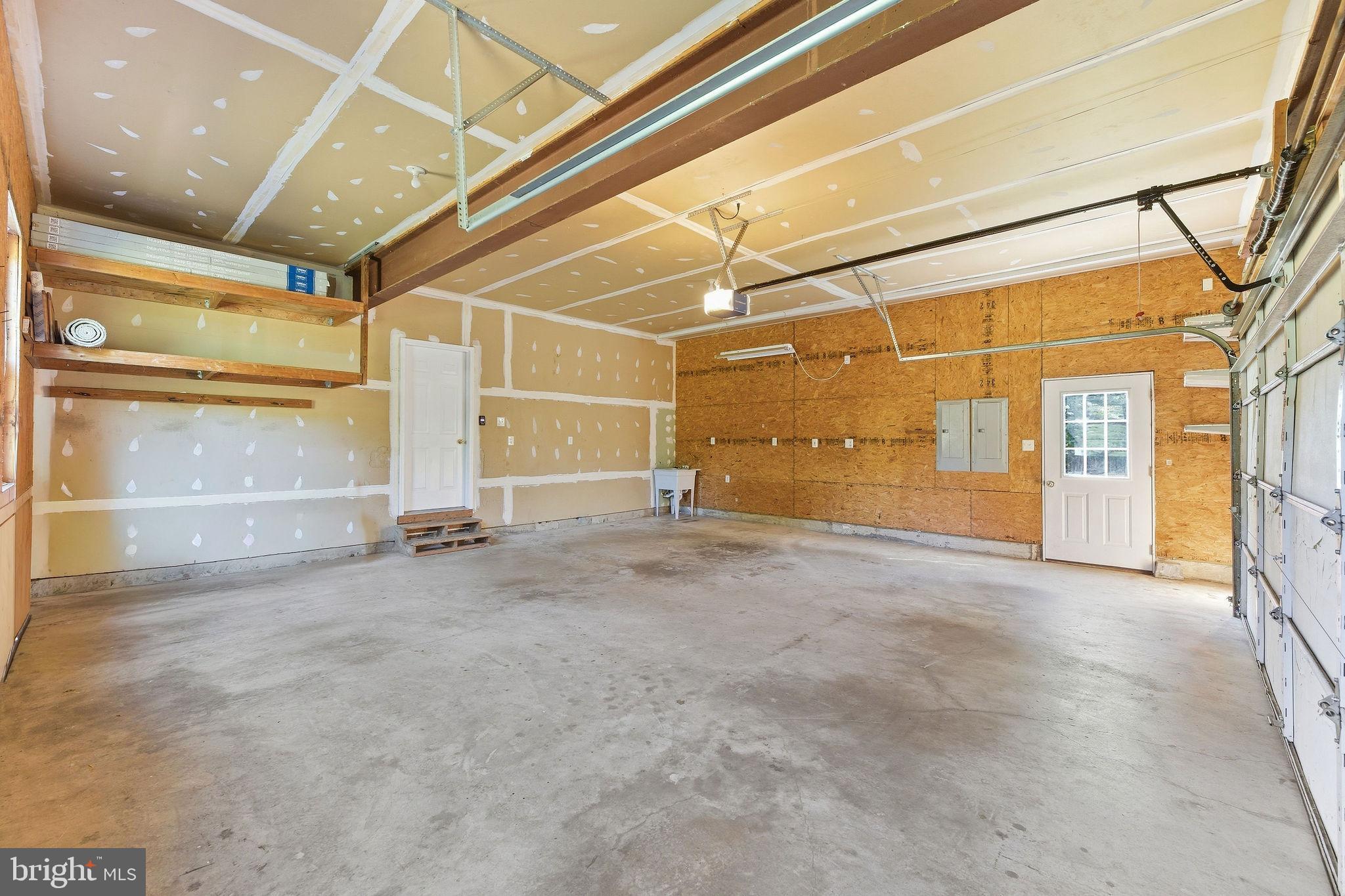 ORIOLE LANDING - Residential