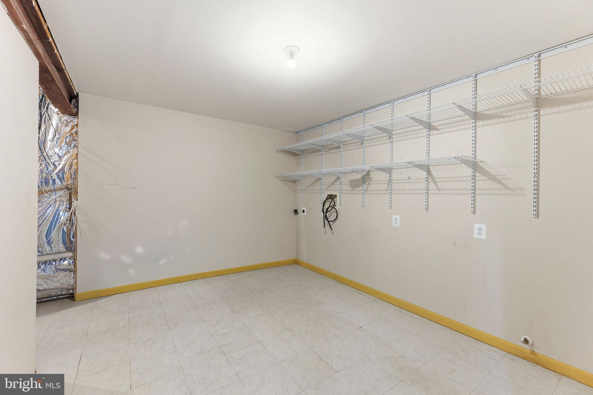 ORIOLE LANDING - Residential