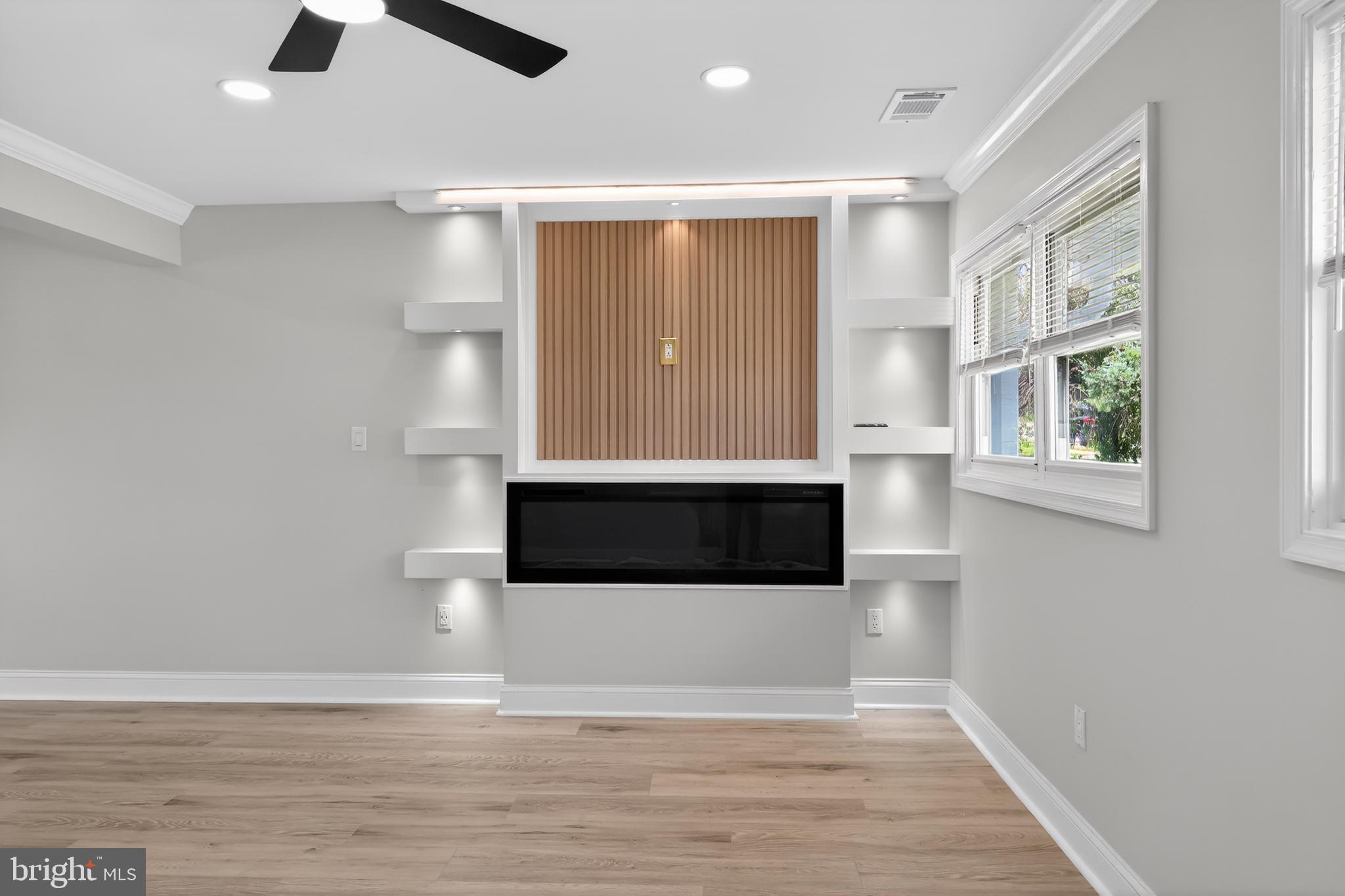 WILLOW RUN - Residential