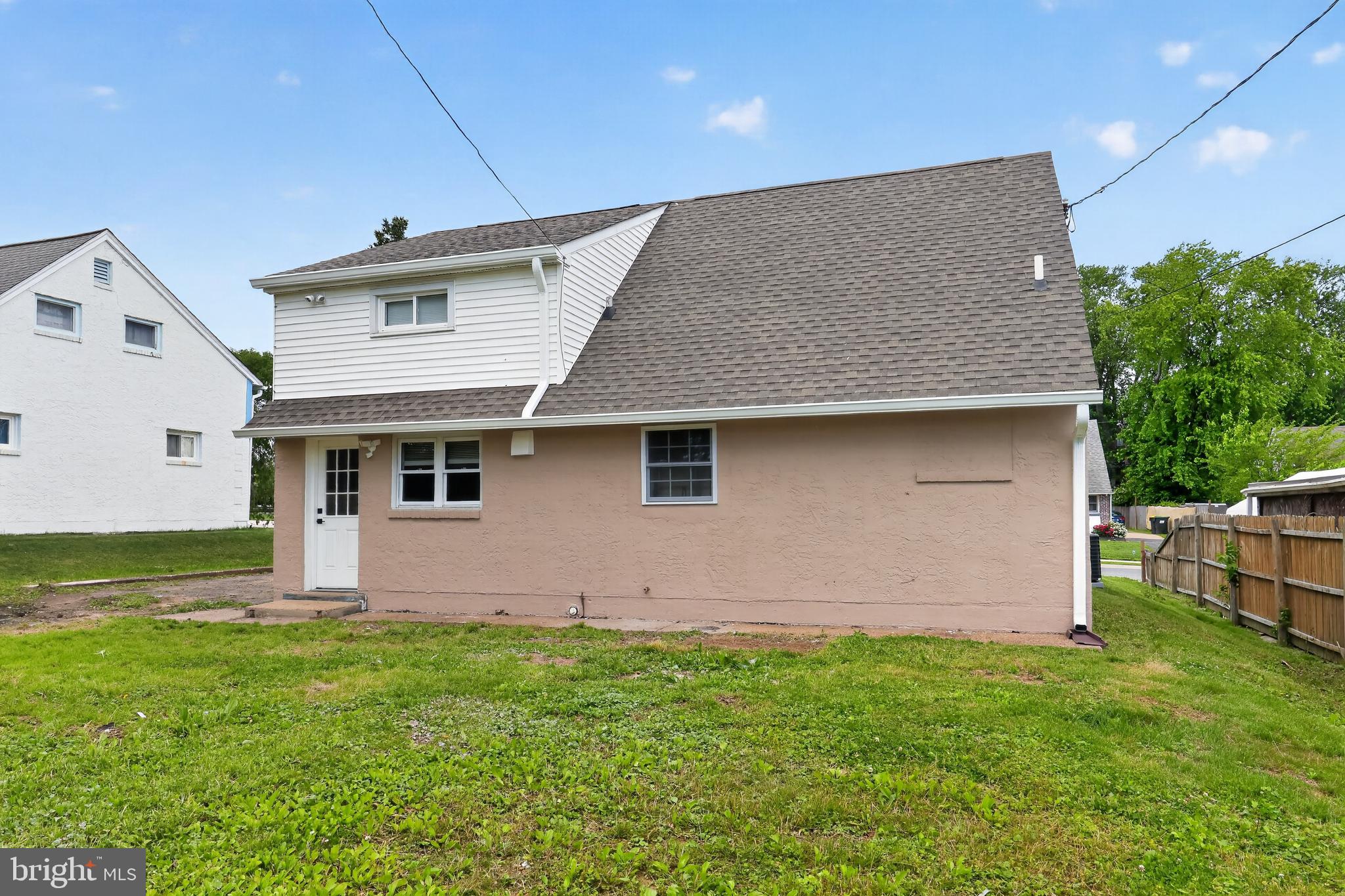 WILLOW RUN - Residential
