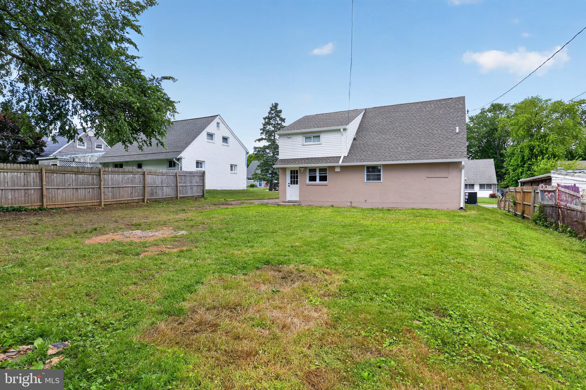 WILLOW RUN - Residential