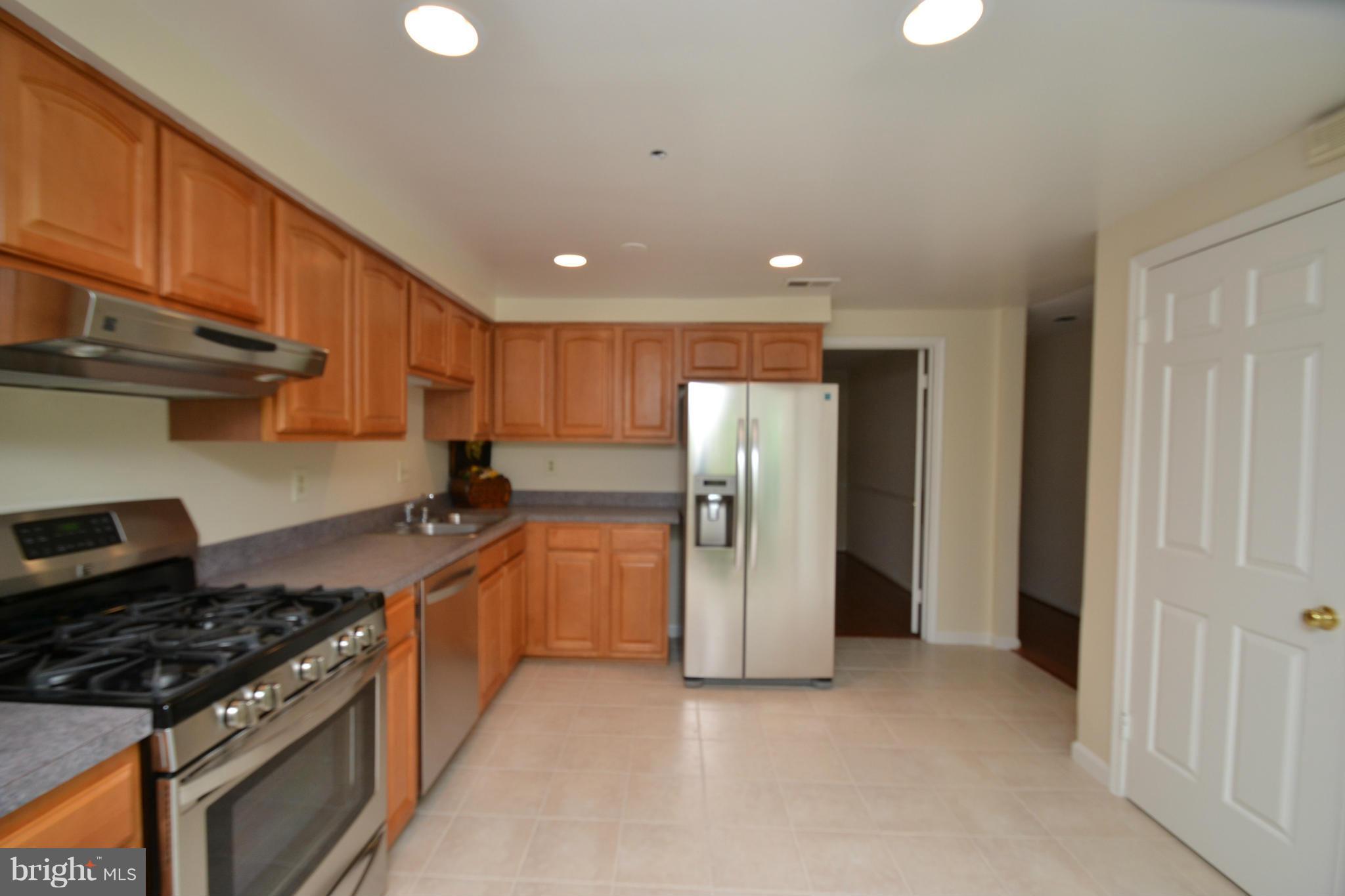 BERKELEY PLACE - Residential Lease