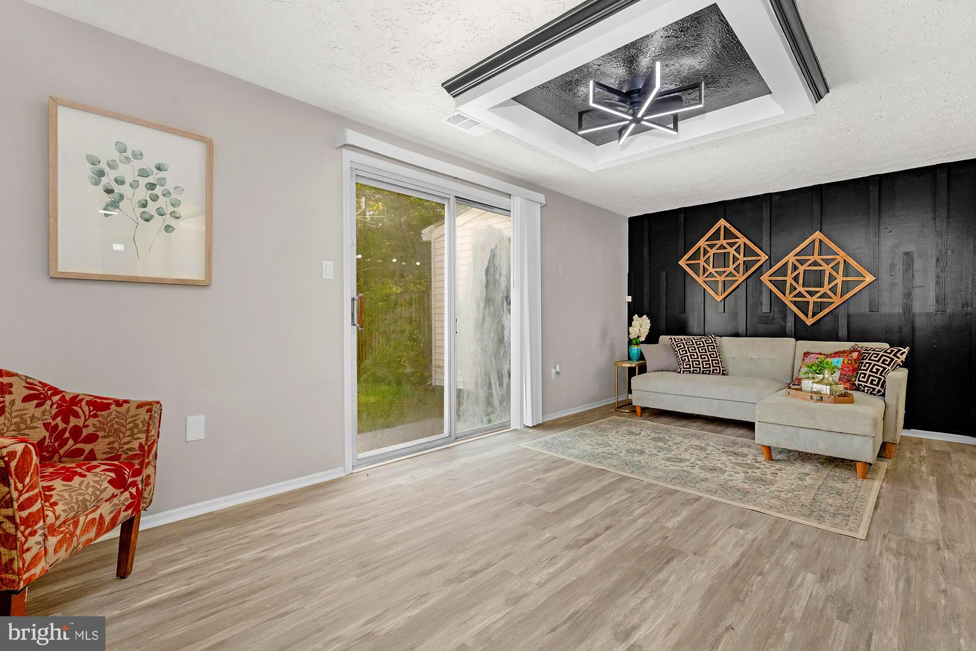 WHITE OAK VILLAGE SUB - Residential