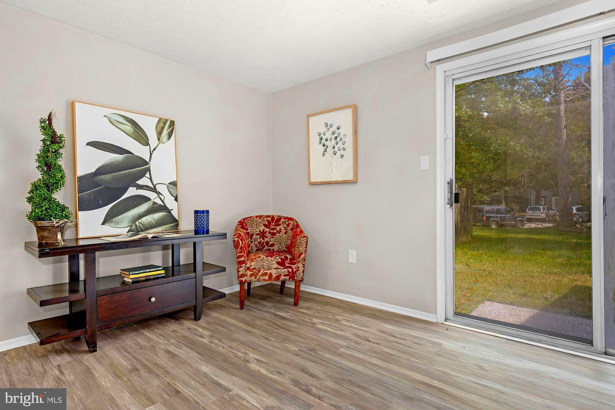 WHITE OAK VILLAGE SUB - Residential
