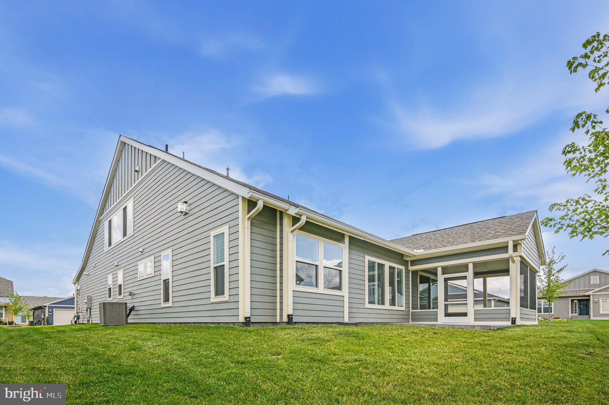 LAKE FREDERICK - Residential