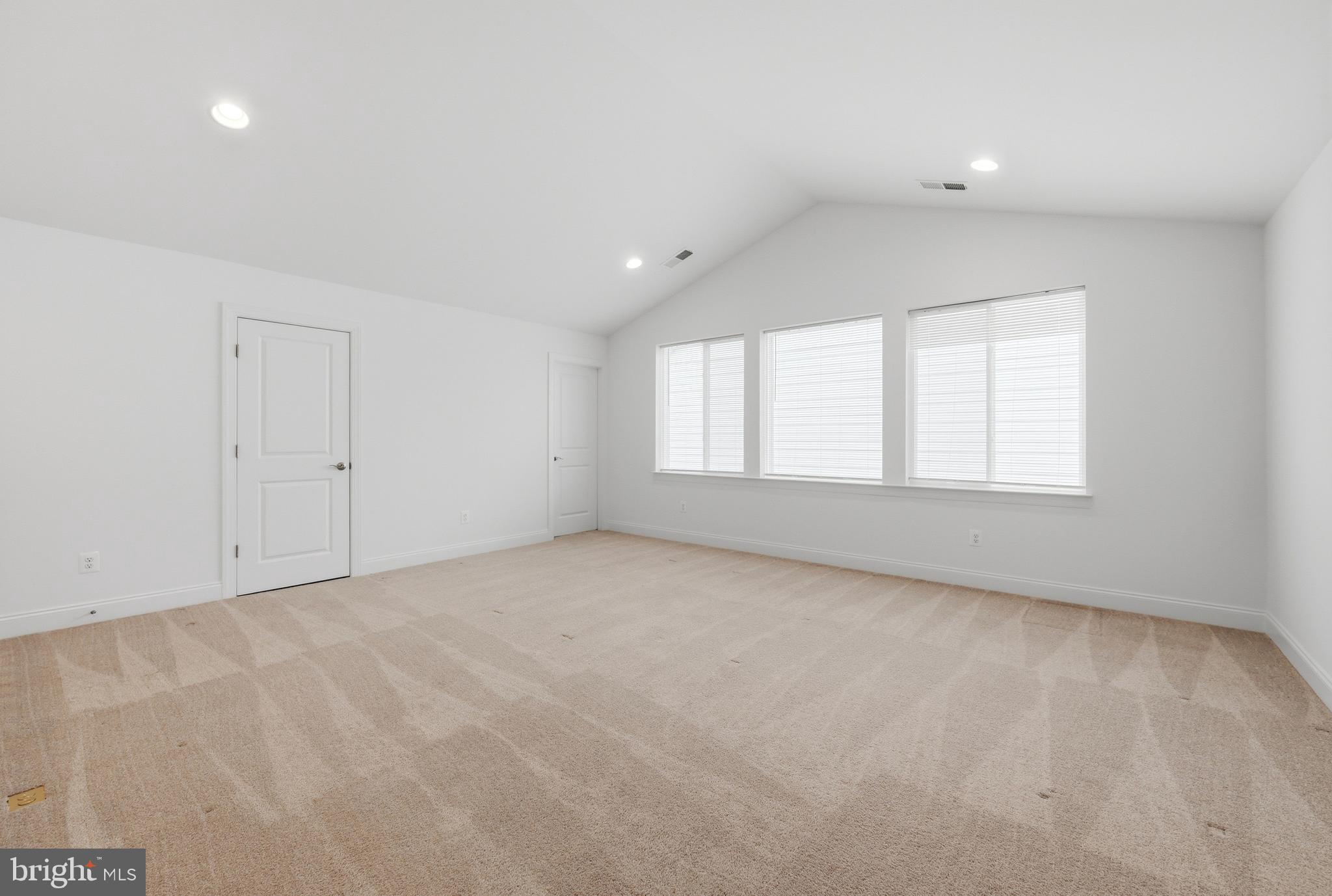 LAKE FREDERICK - Residential