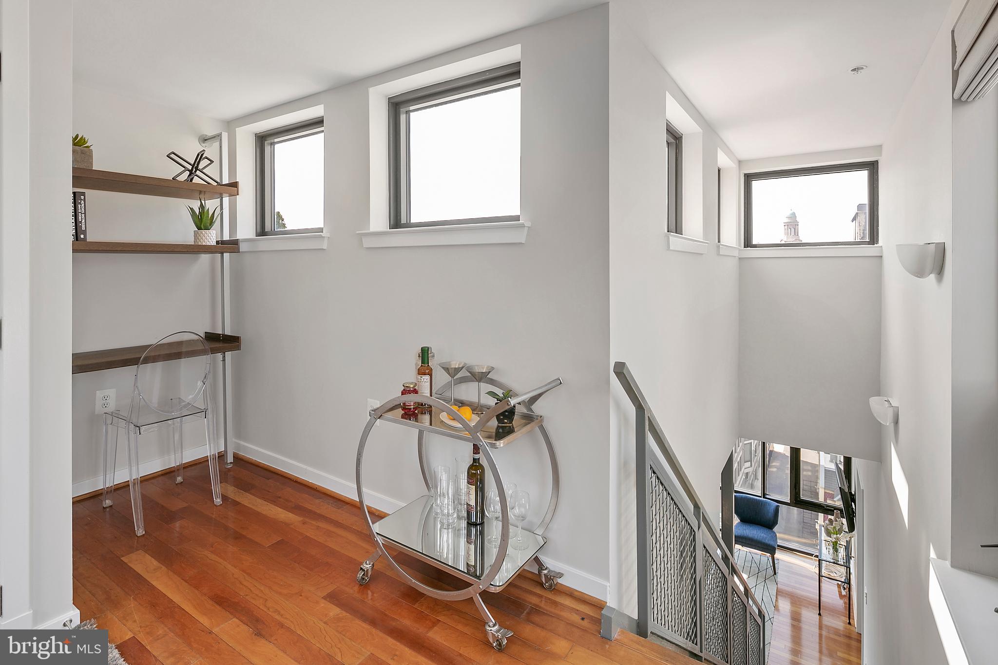 LOGAN CIRCLE - Residential