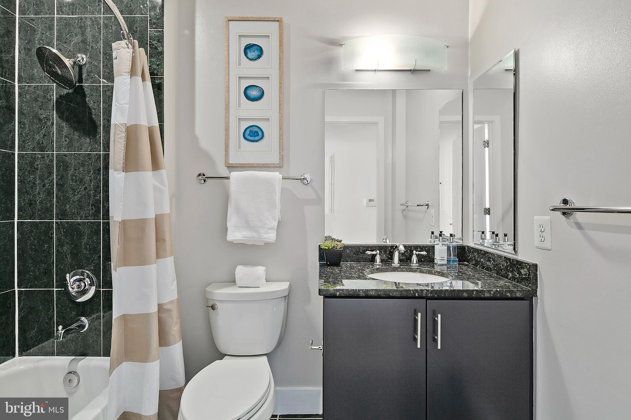 LOGAN CIRCLE - Residential