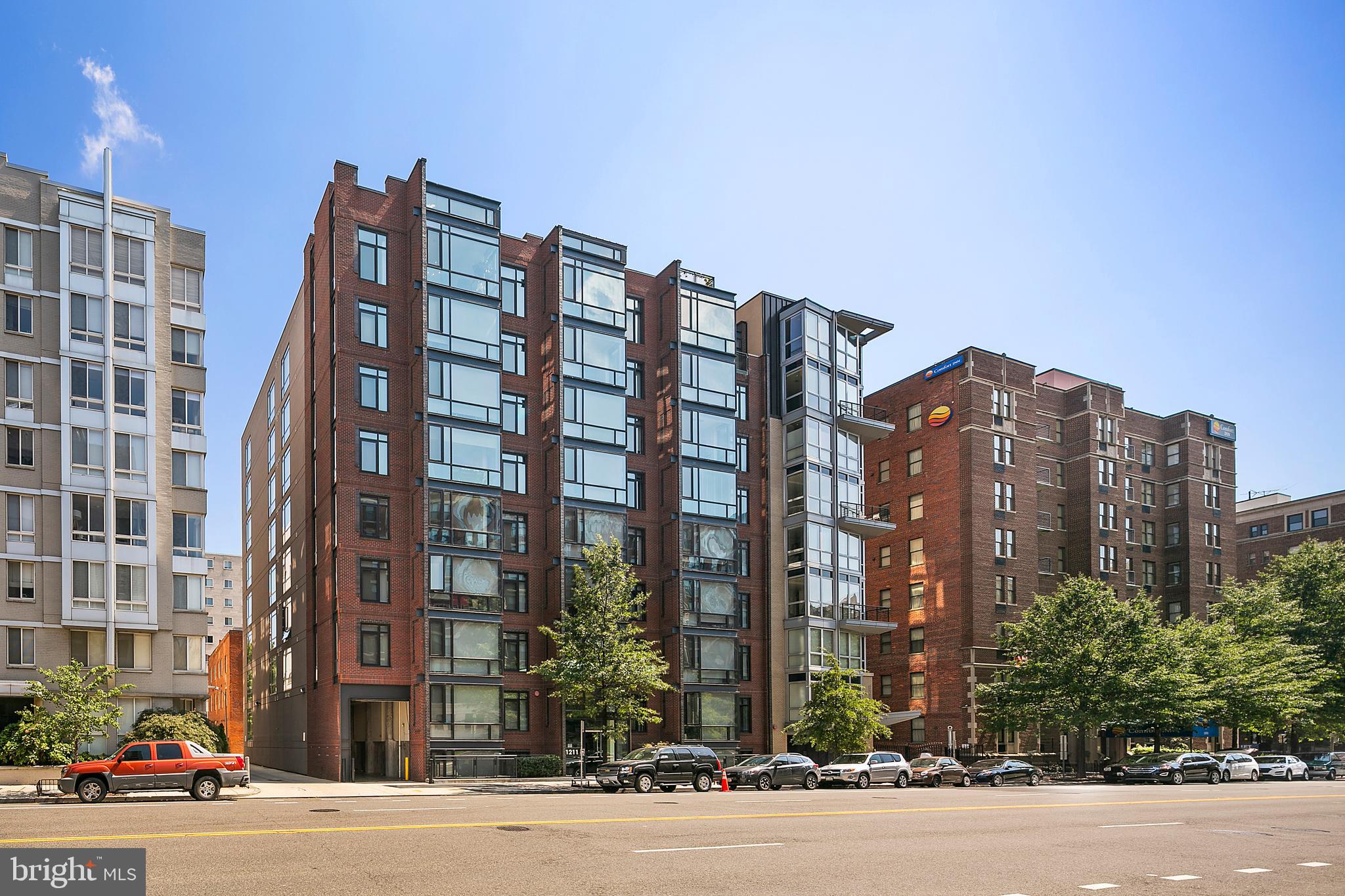 LOGAN CIRCLE - Residential