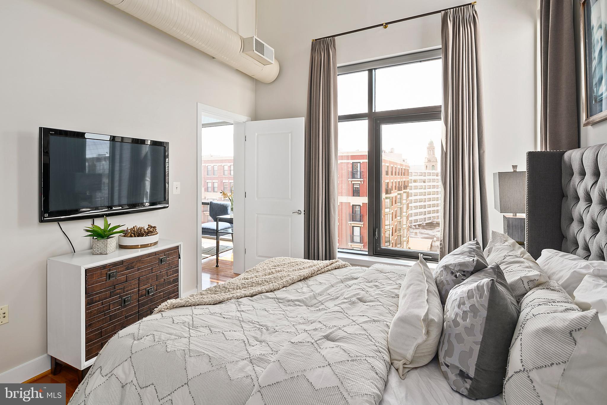 LOGAN CIRCLE - Residential