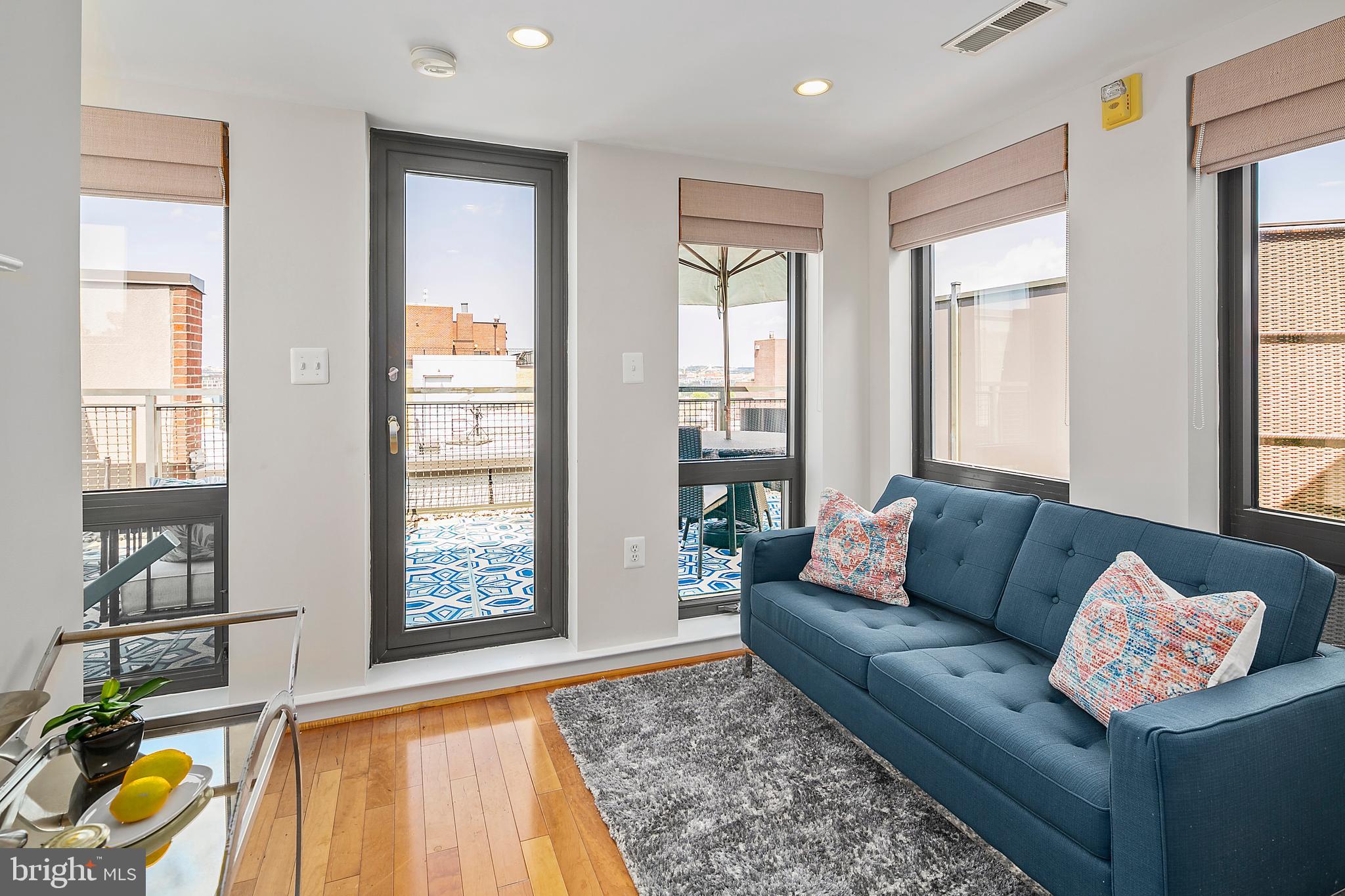 LOGAN CIRCLE - Residential