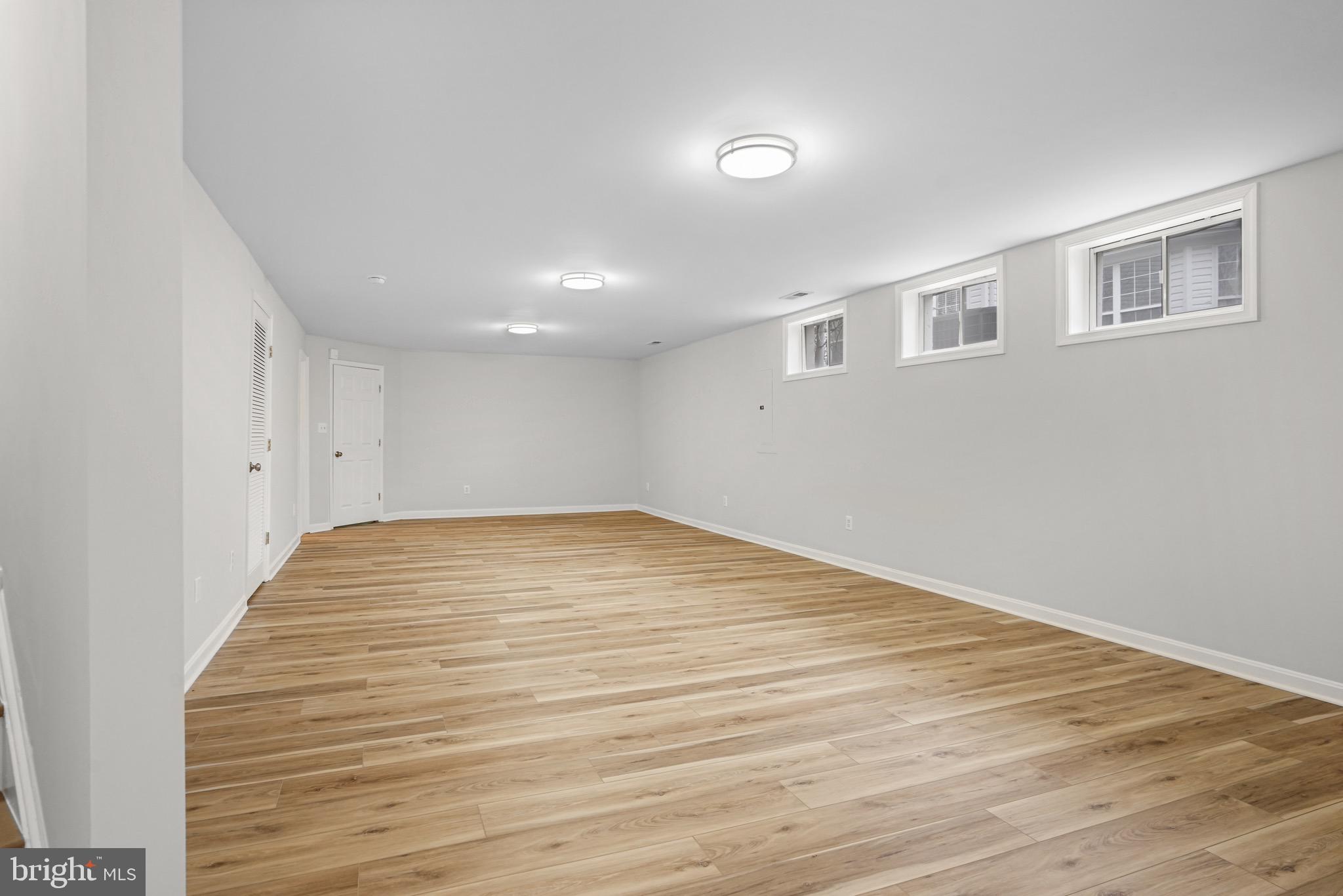 SOUTH RIDING - Residential