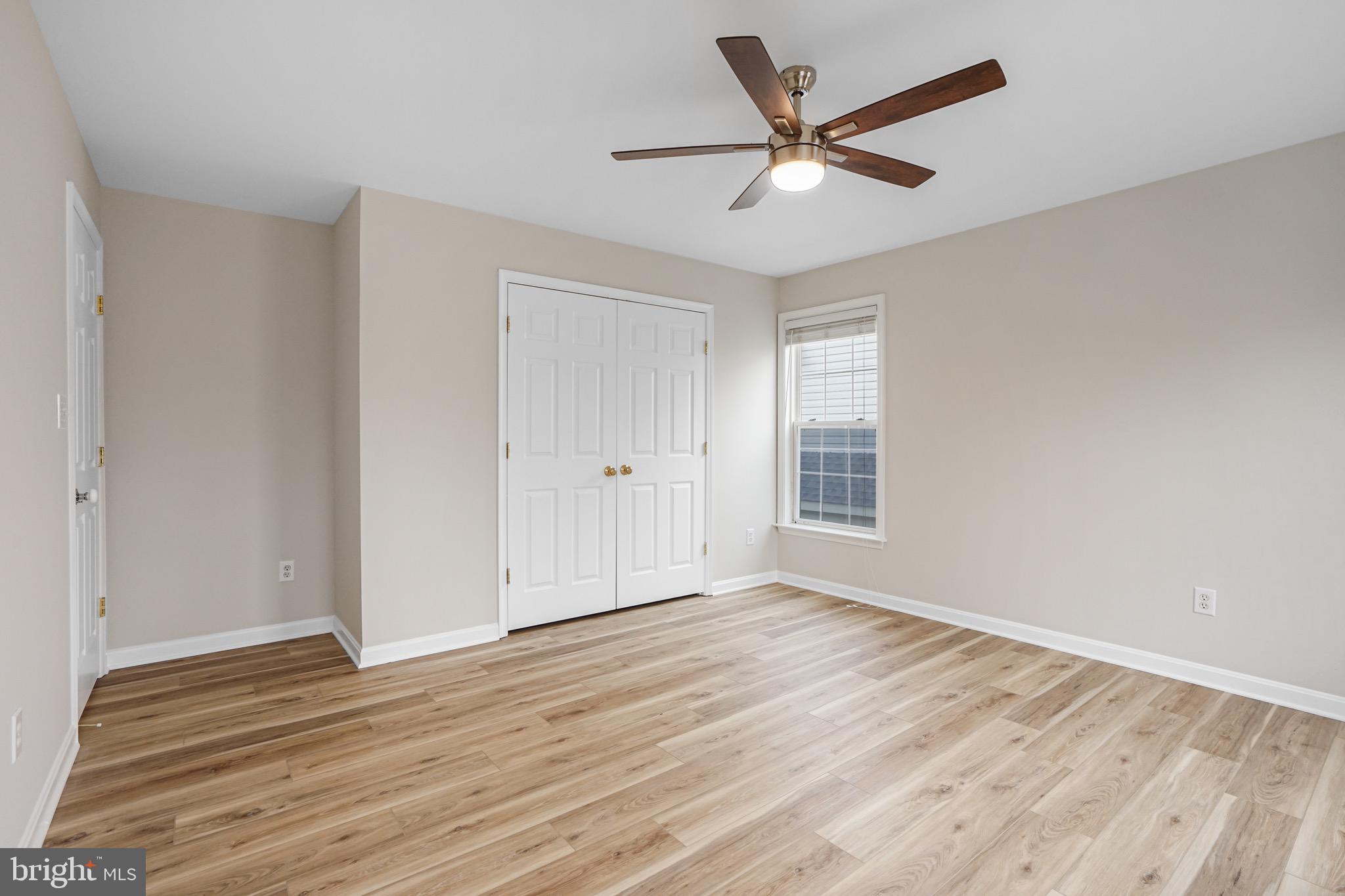 SOUTH RIDING - Residential