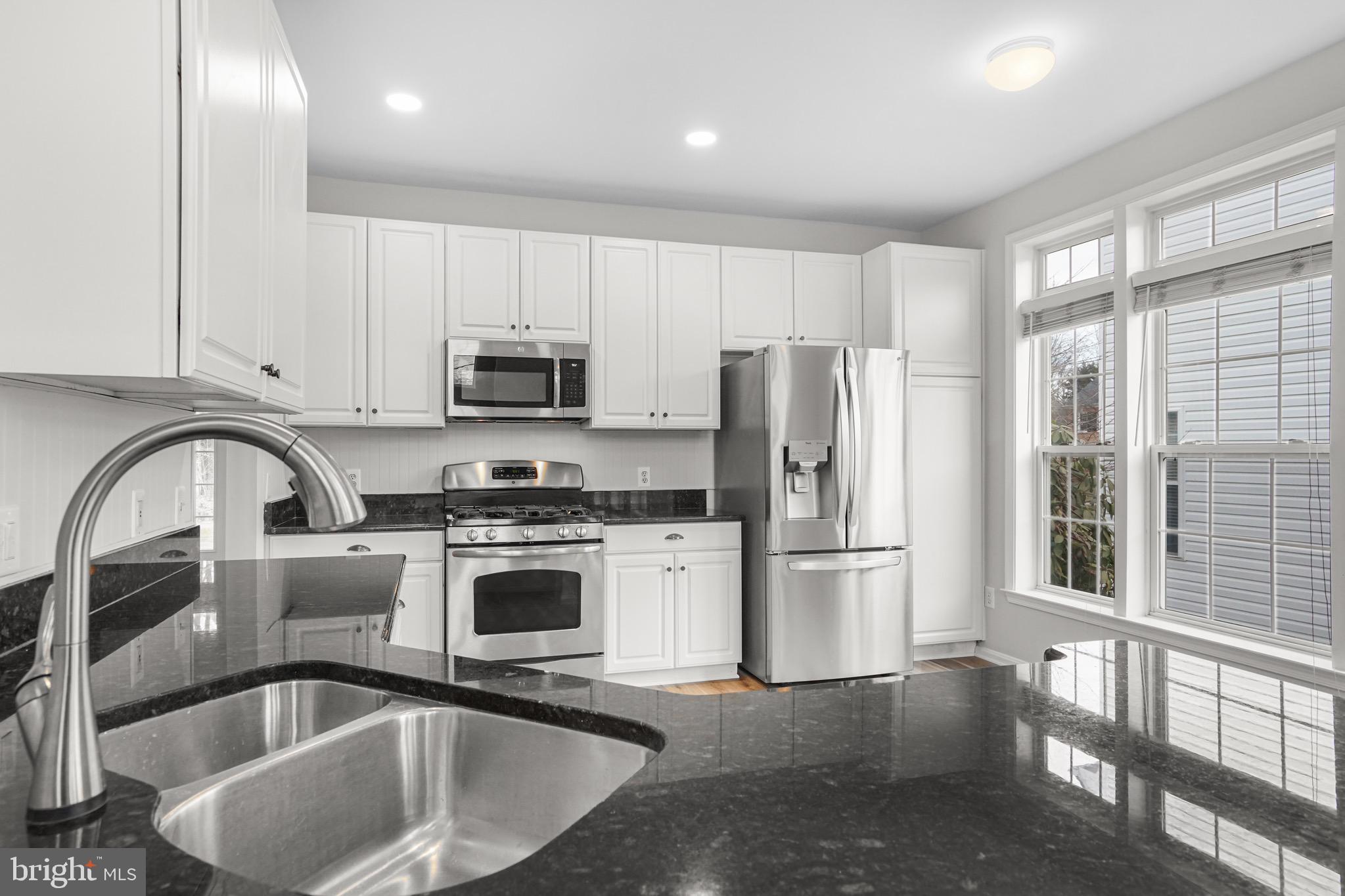 SOUTH RIDING - Residential