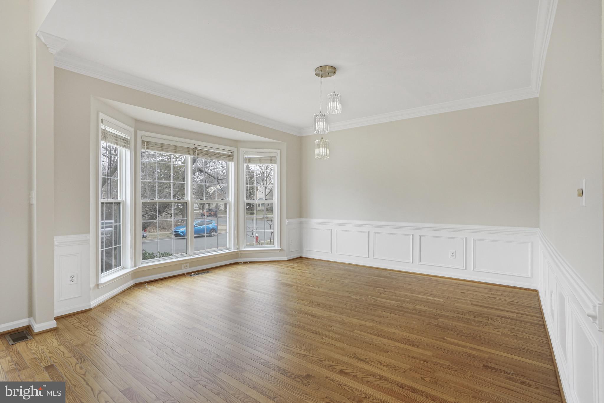 SOUTH RIDING - Residential