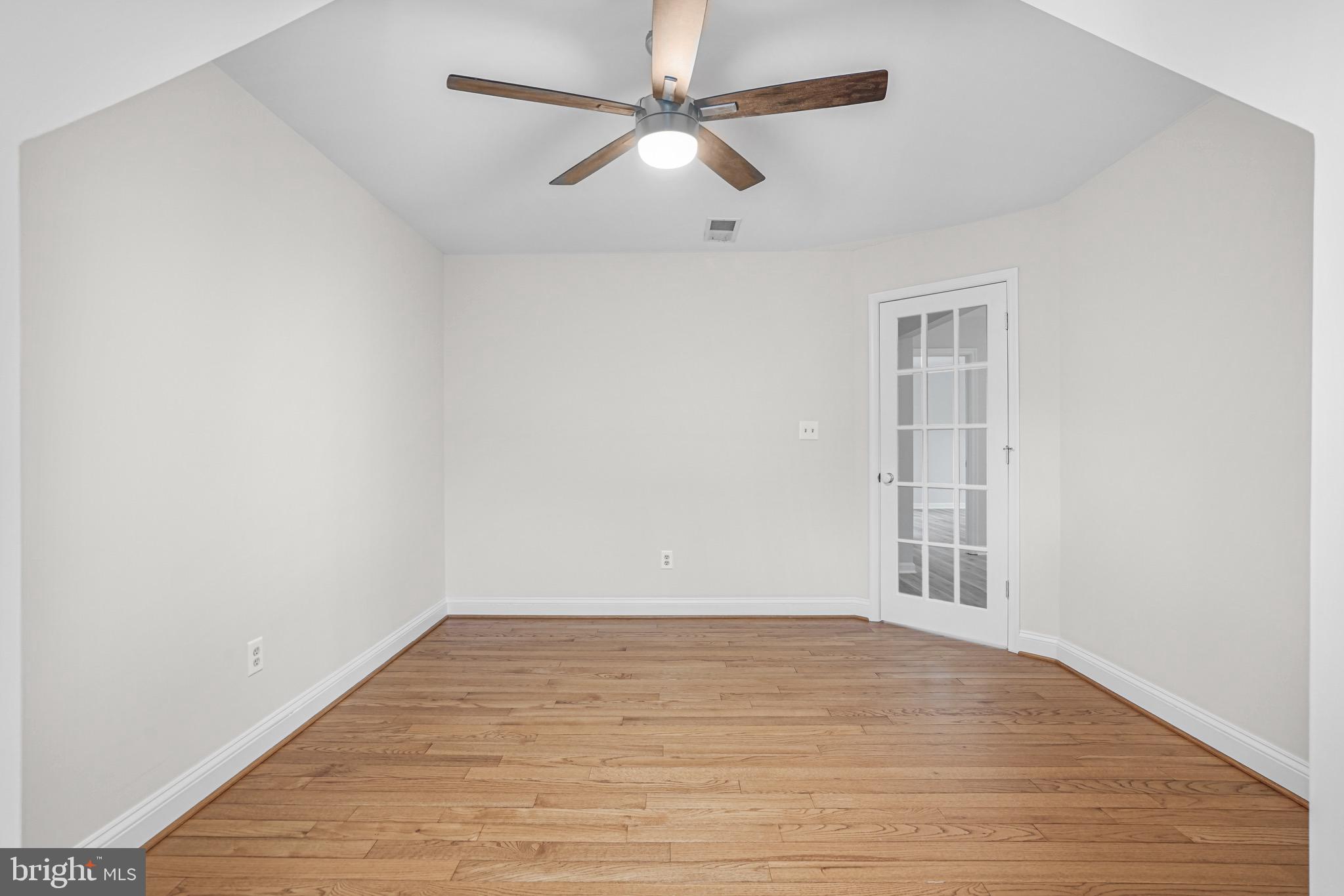 SOUTH RIDING - Residential