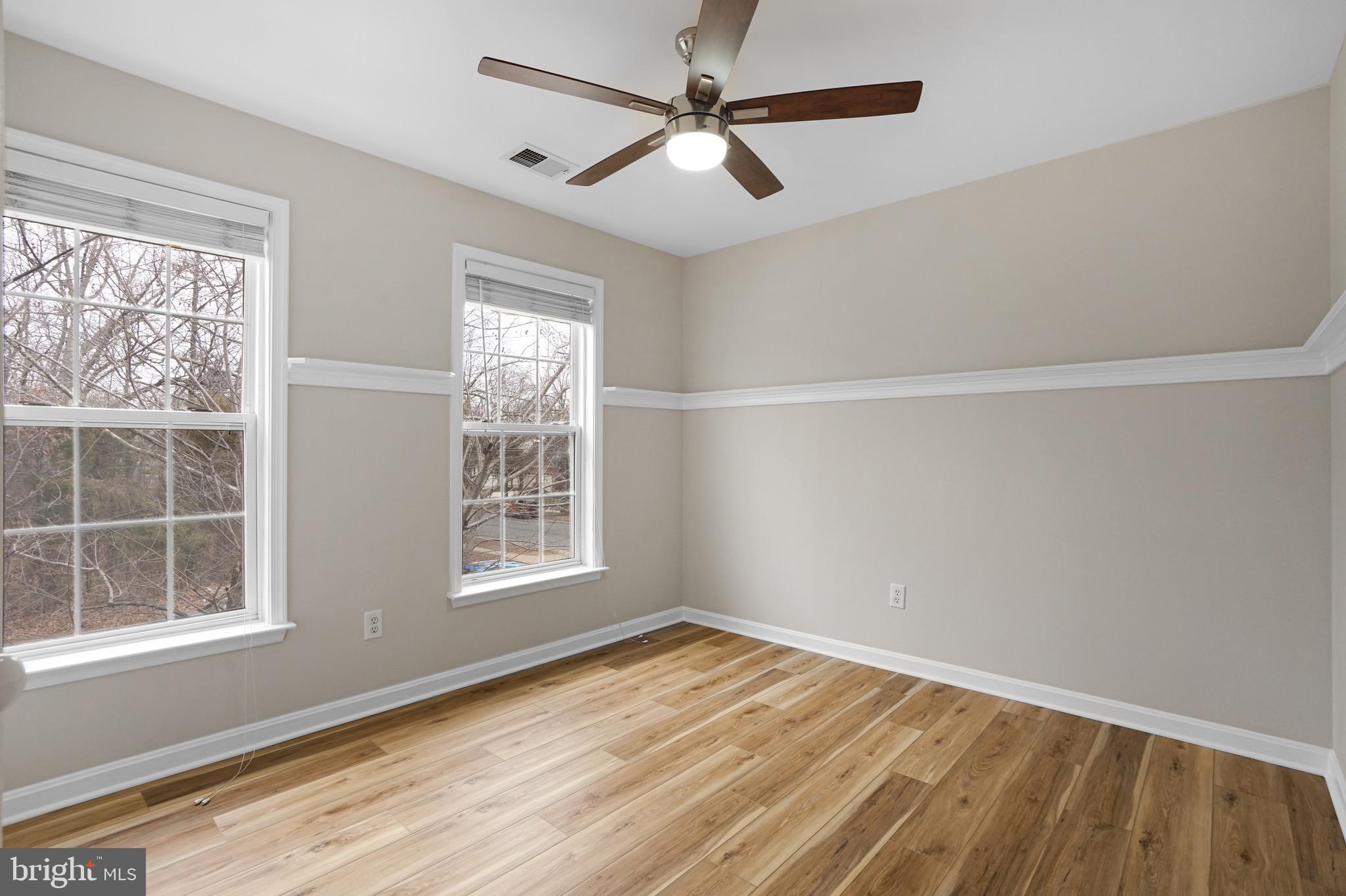 SOUTH RIDING - Residential