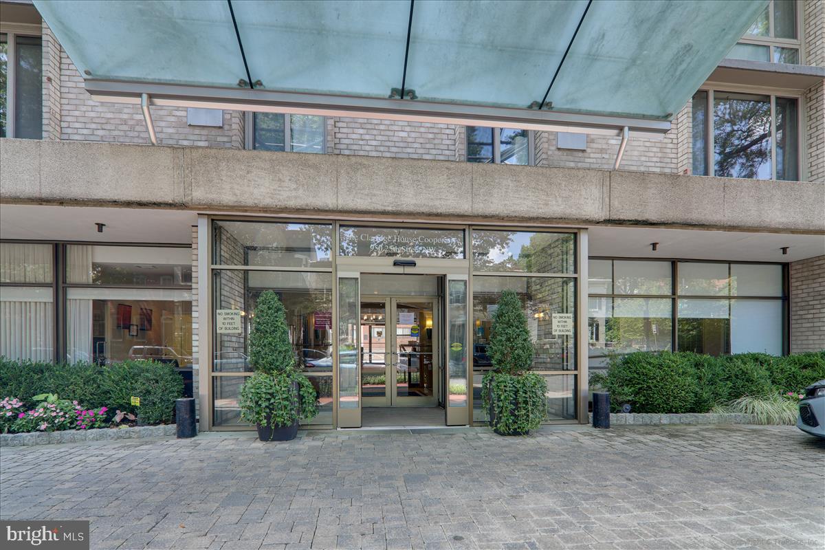 FOGGY BOTTOM - Residential Lease