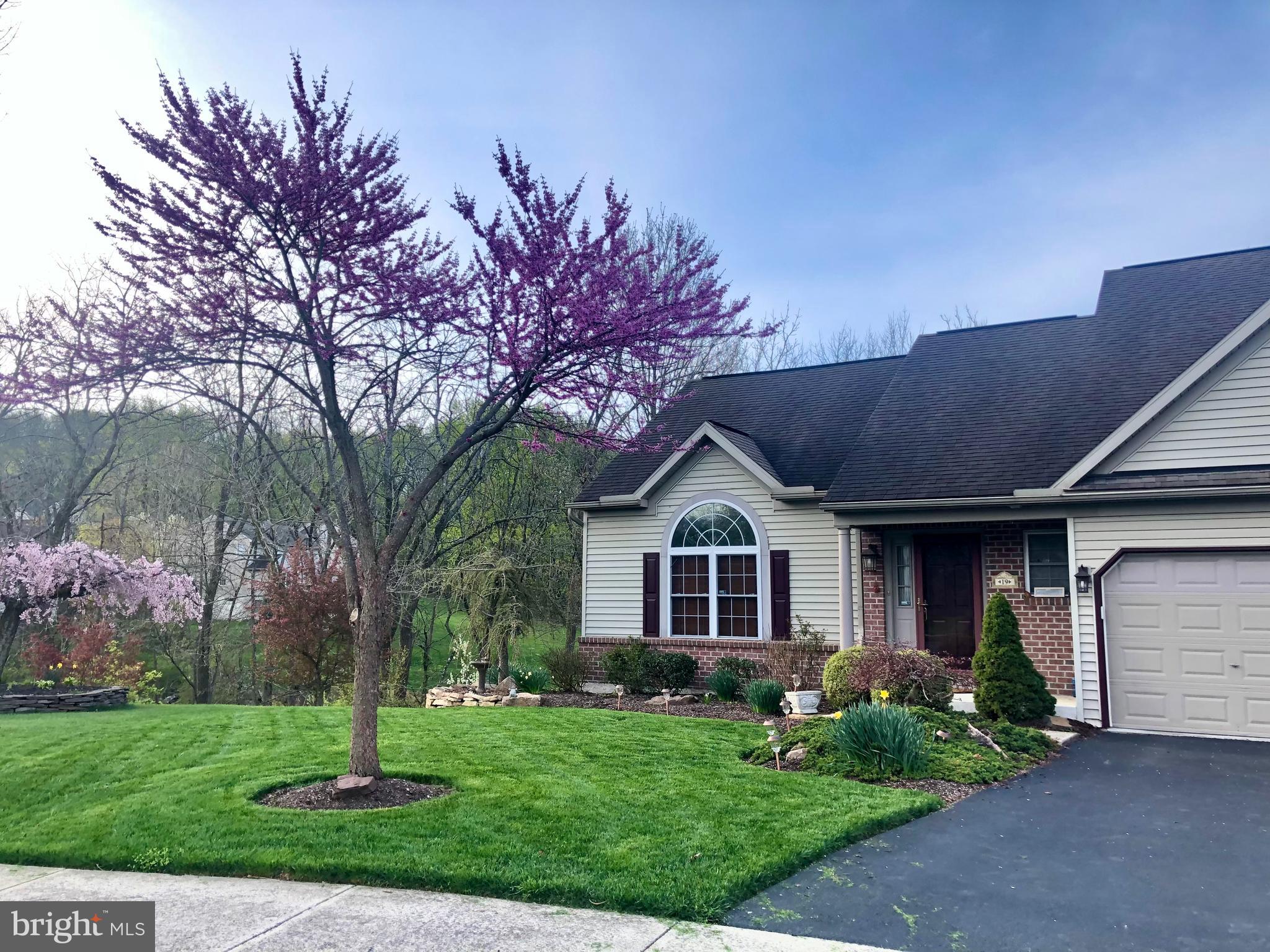 PATHFINDER MEADOWS - Residential Lease