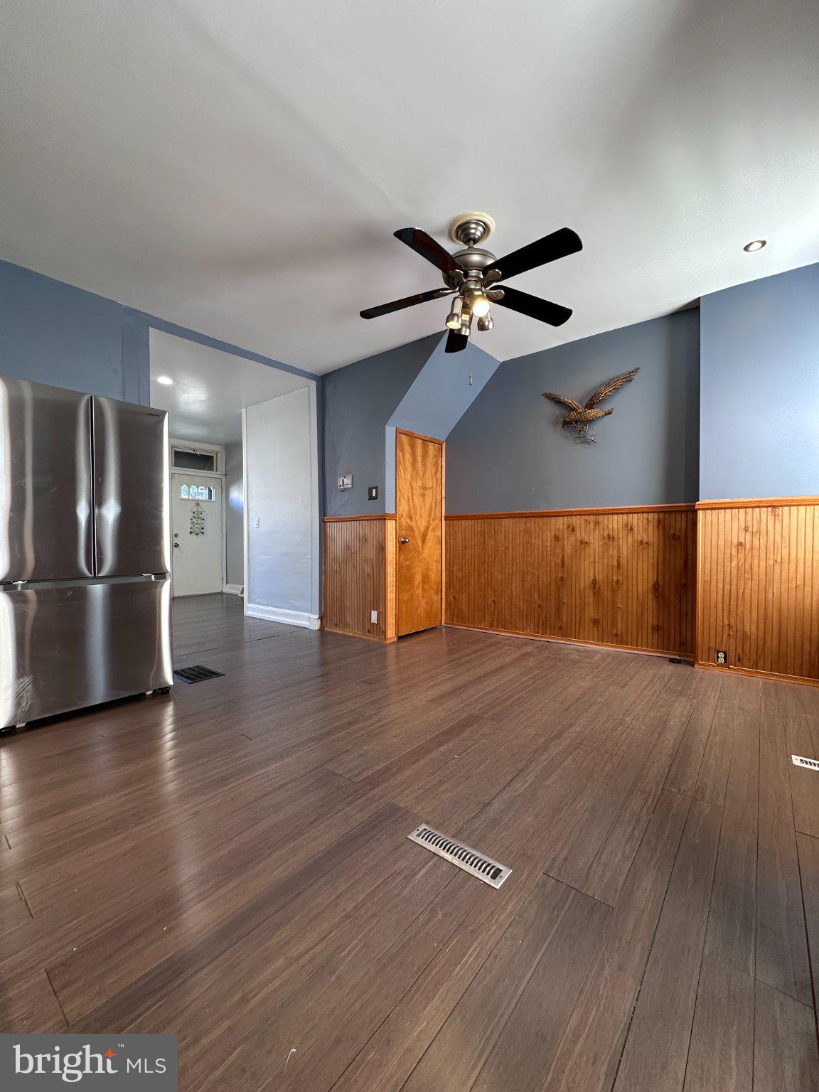 PORT RICHMOND - Residential