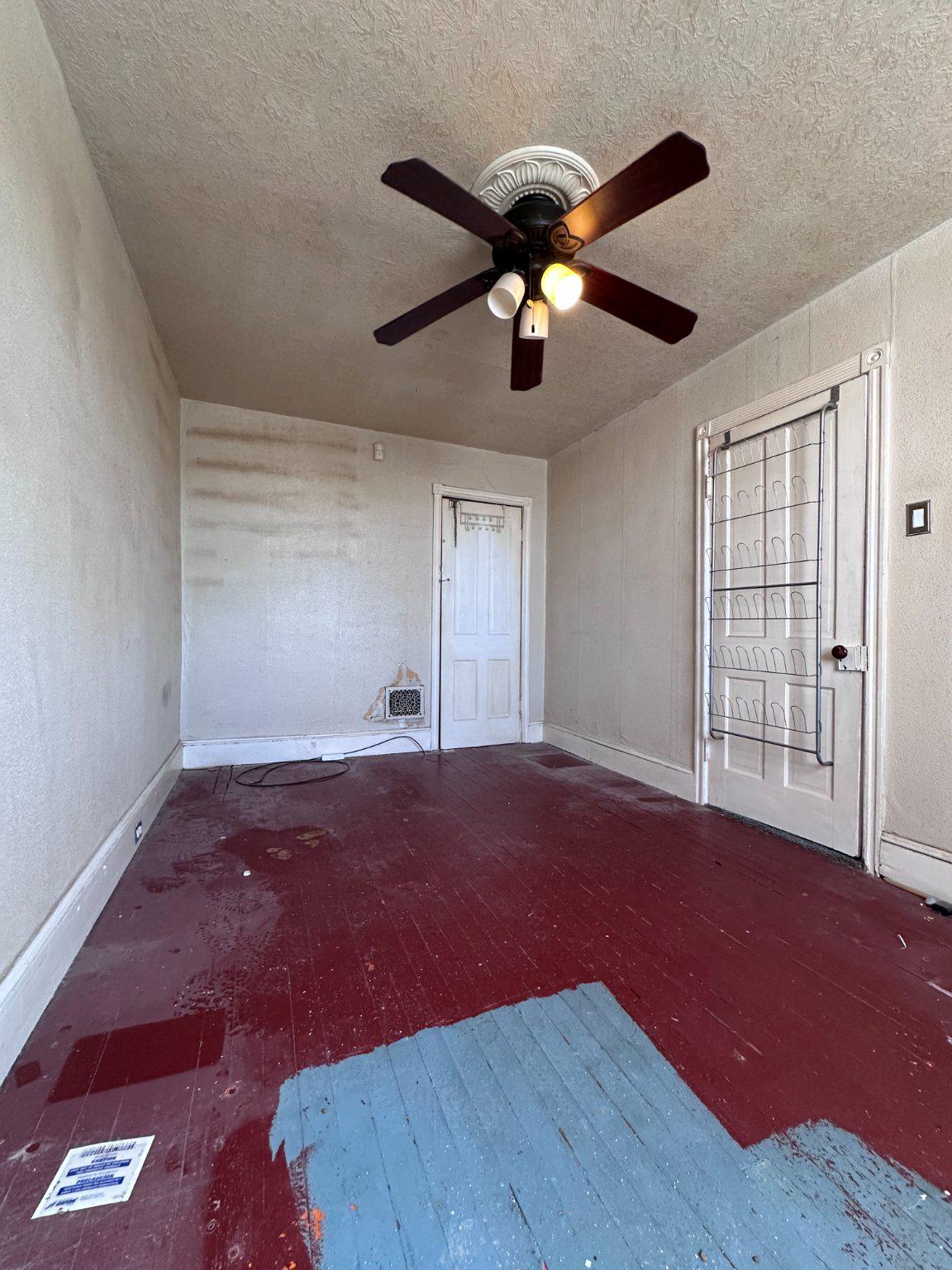 PORT RICHMOND - Residential