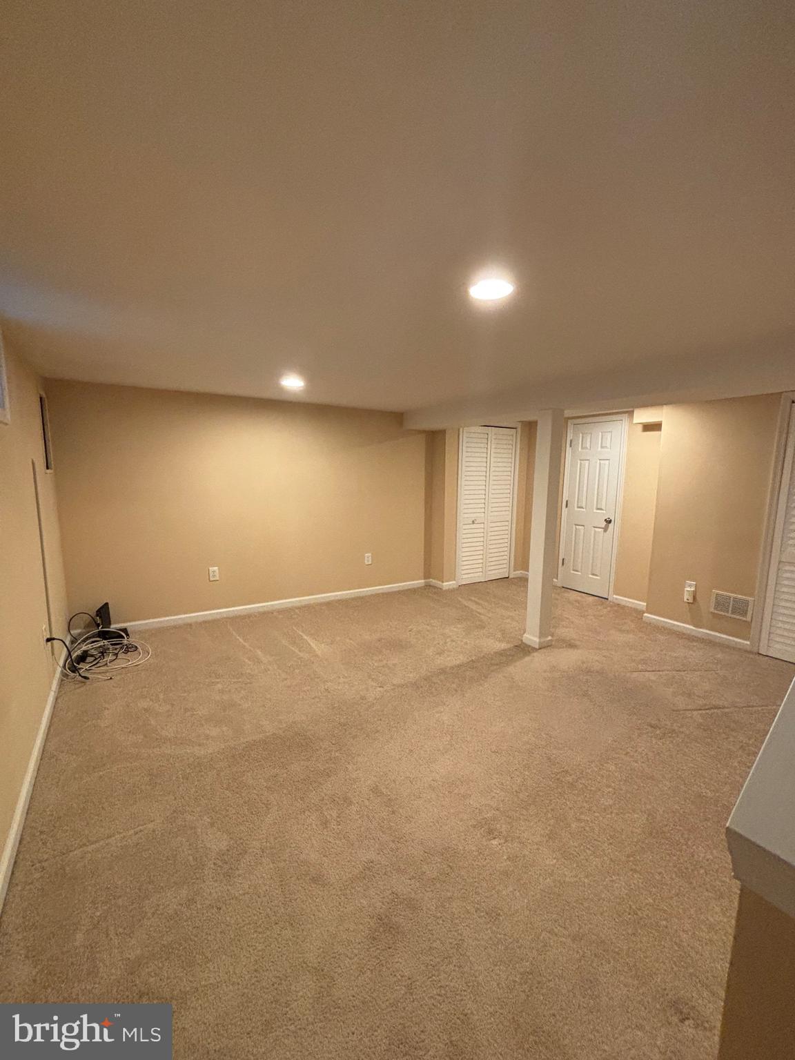 HOLLYWOOD - Residential
