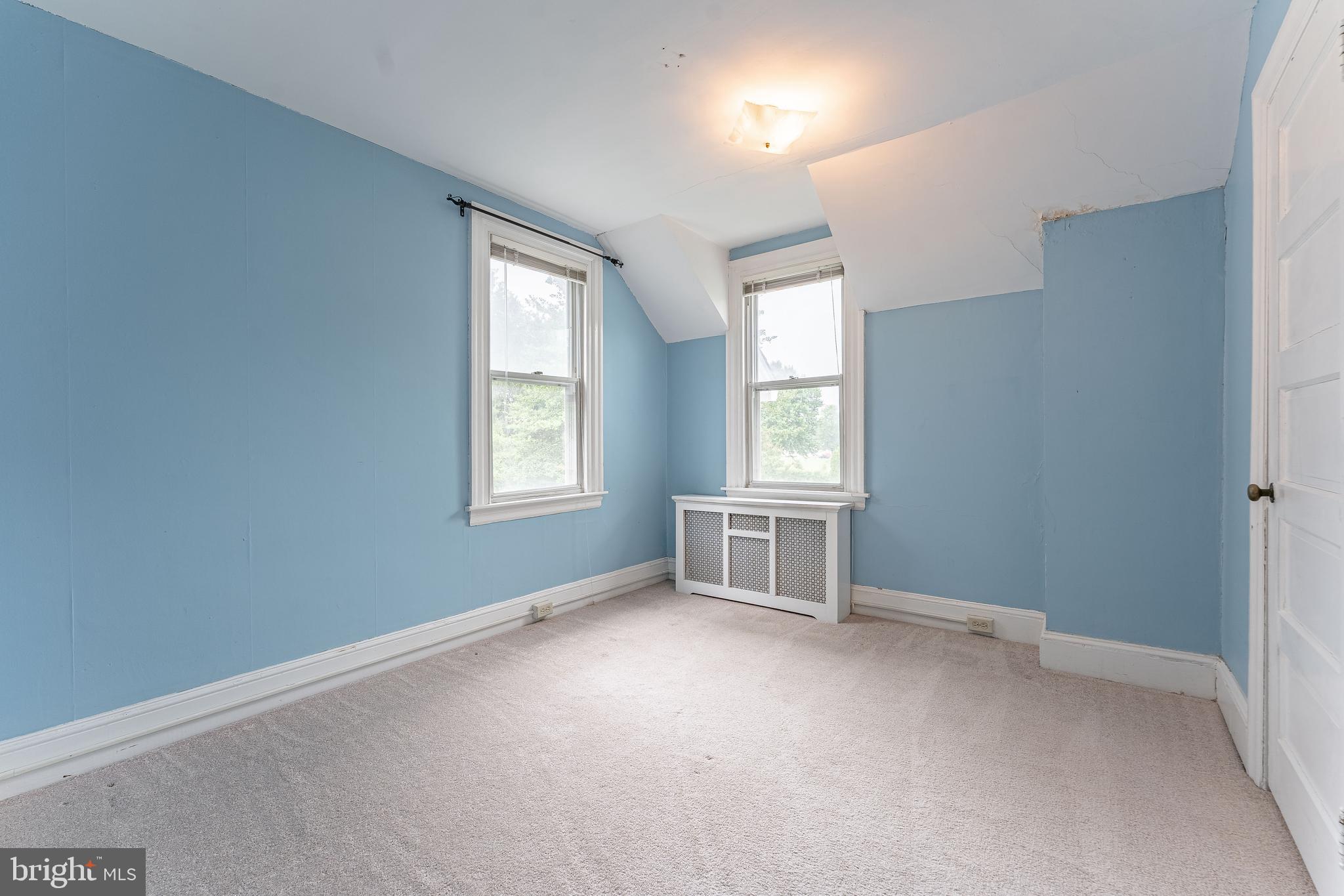 BRYN MAWR - Residential