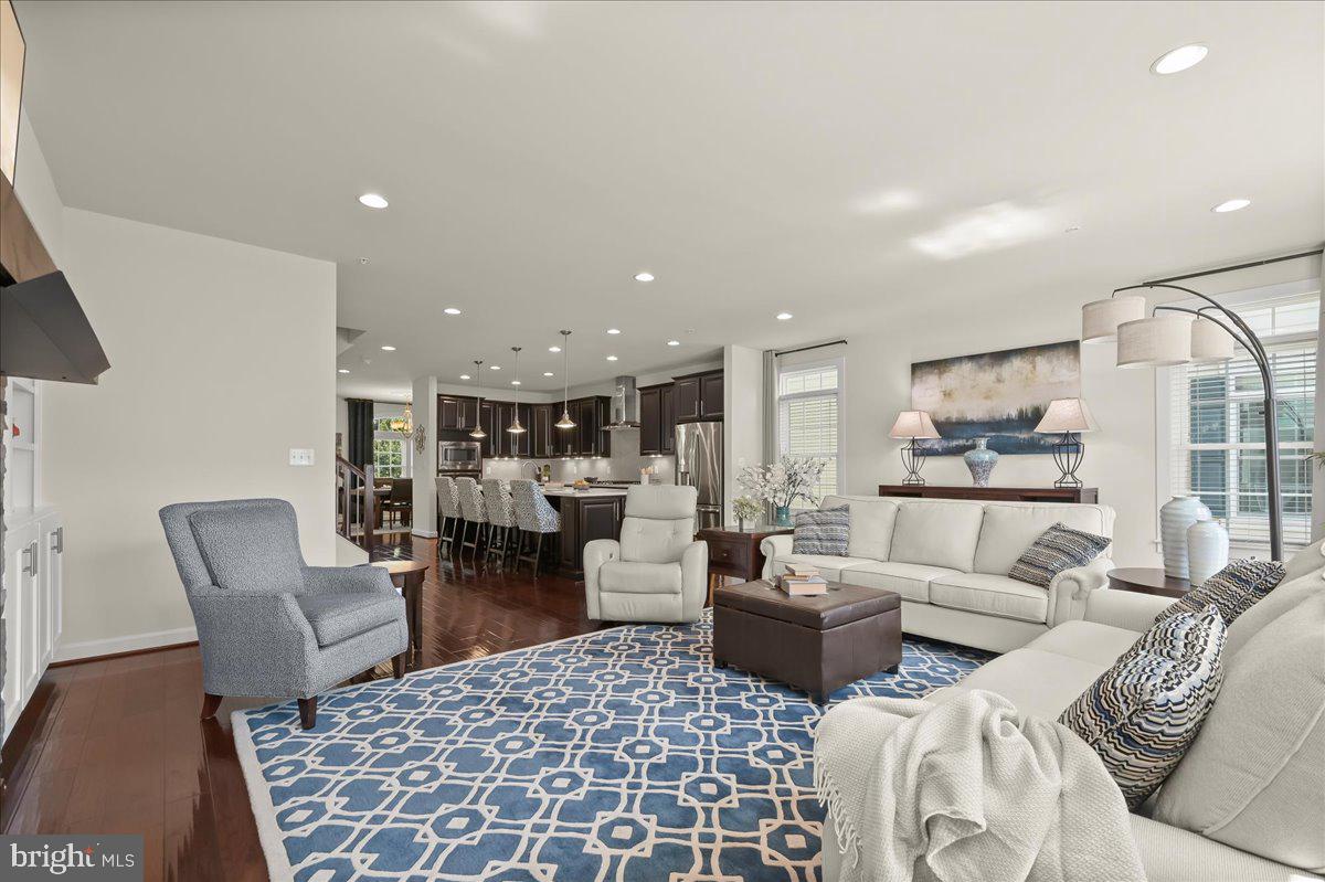 MAPLE LAWN - Residential Lease