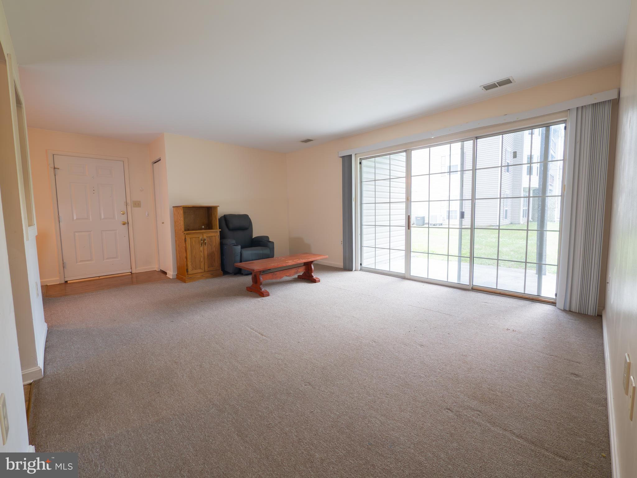 LAKESIDE CONDOMINIUMS - Residential