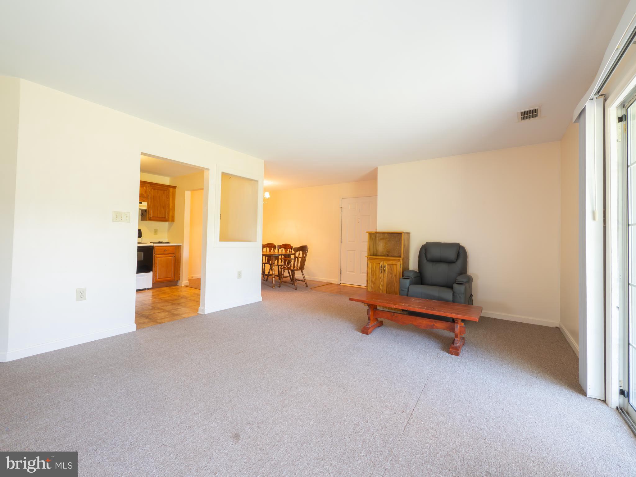 LAKESIDE CONDOMINIUMS - Residential