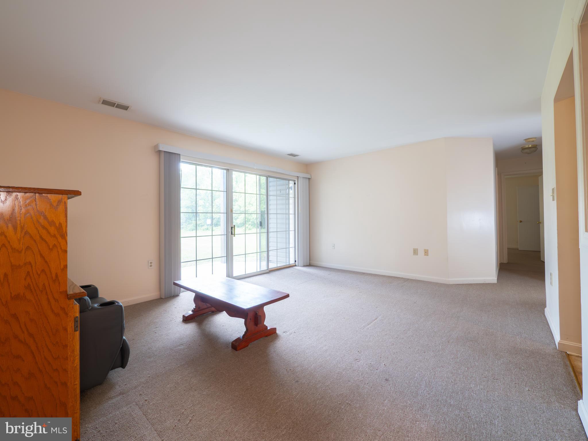 LAKESIDE CONDOMINIUMS - Residential