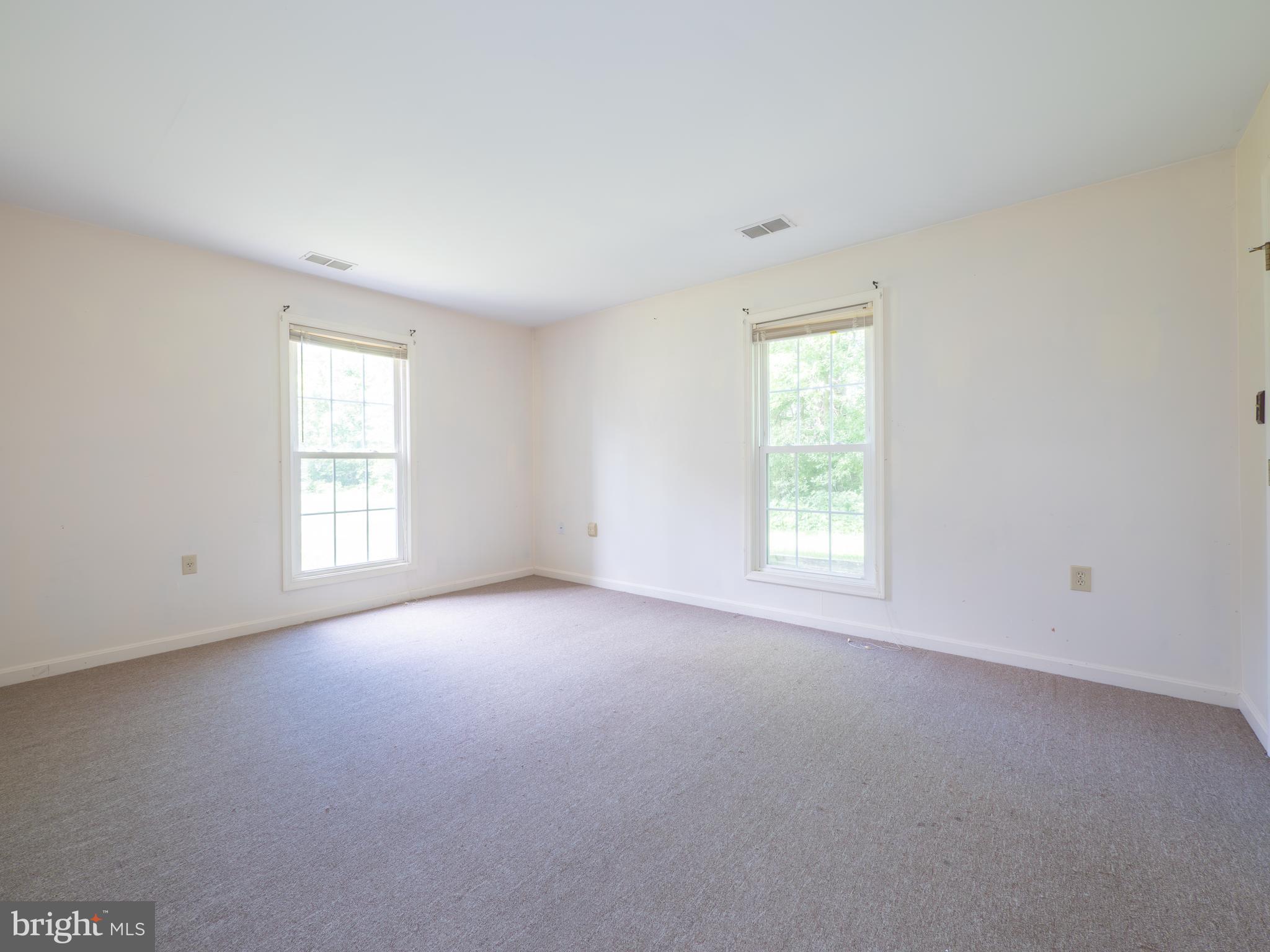 LAKESIDE CONDOMINIUMS - Residential