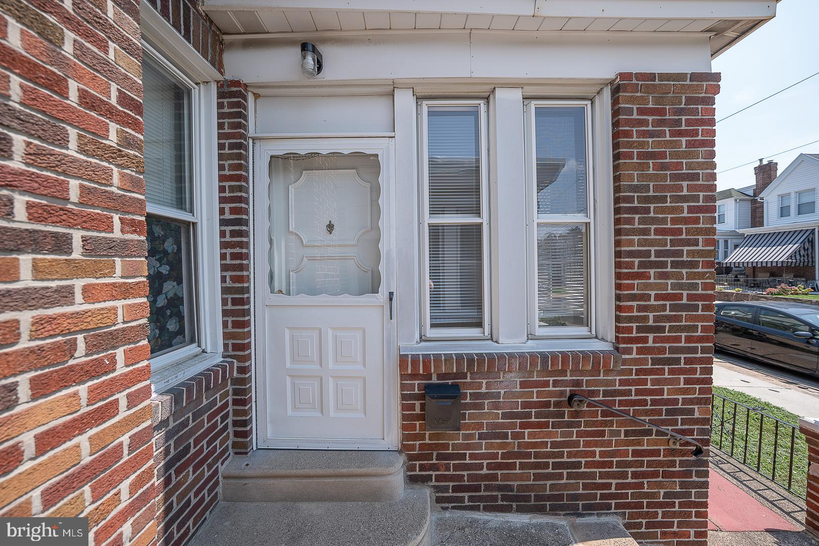 ROXBOROUGH - Residential