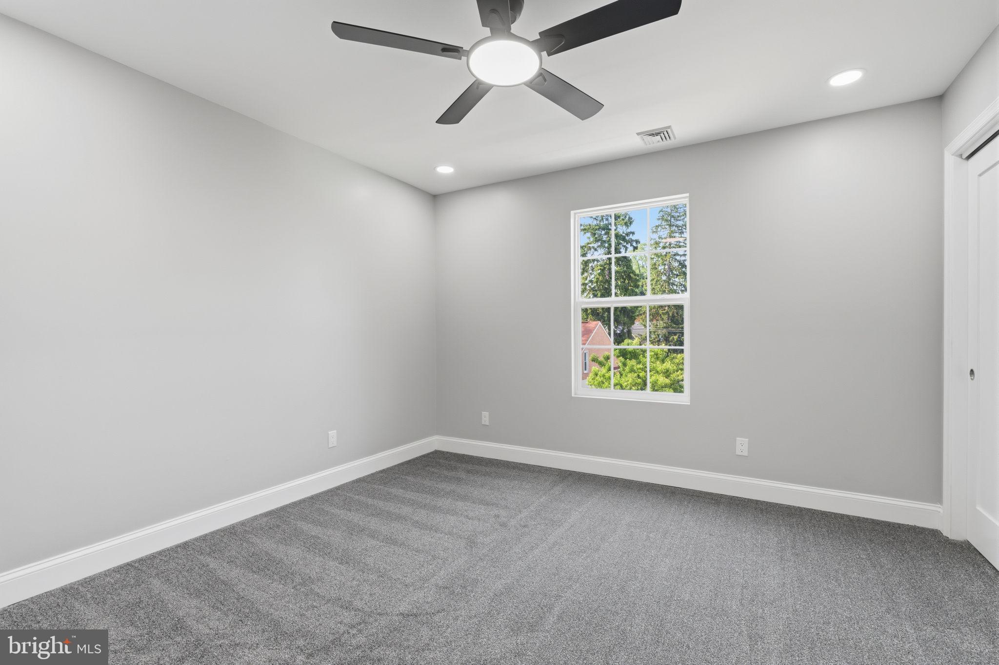 NESHAMINY HILLS - Residential