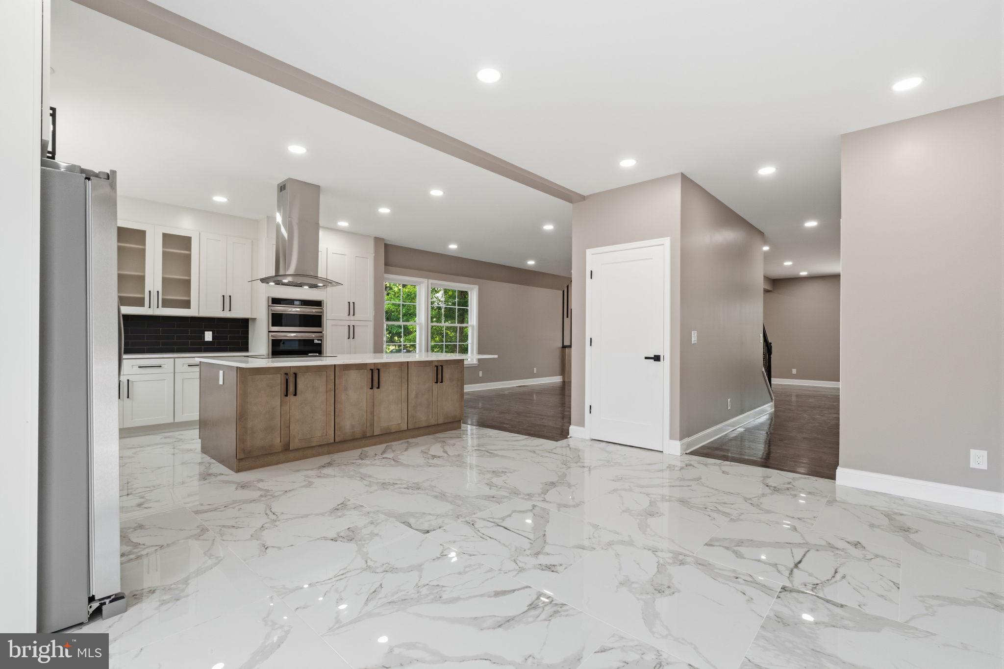 NESHAMINY HILLS - Residential