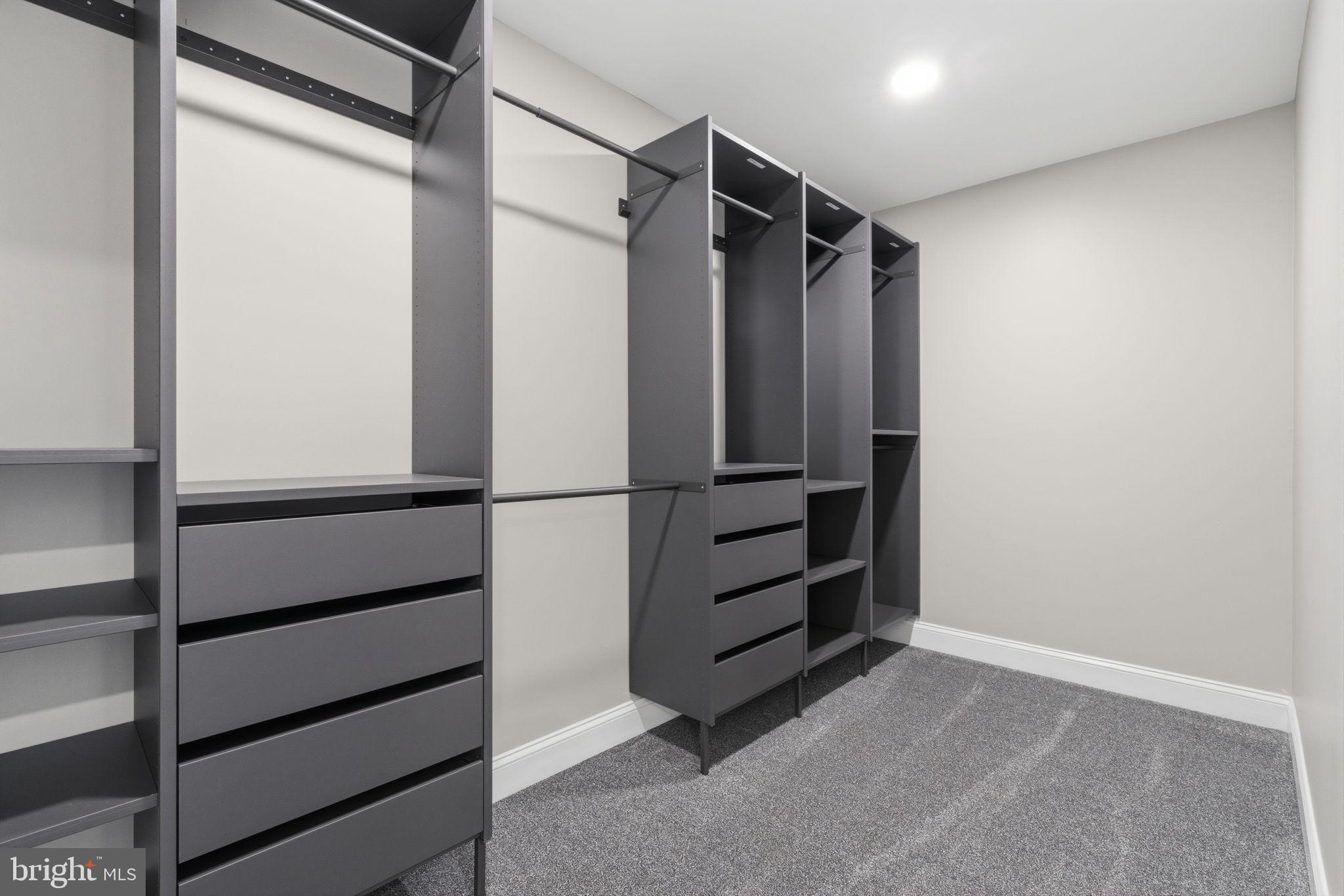 NESHAMINY HILLS - Residential