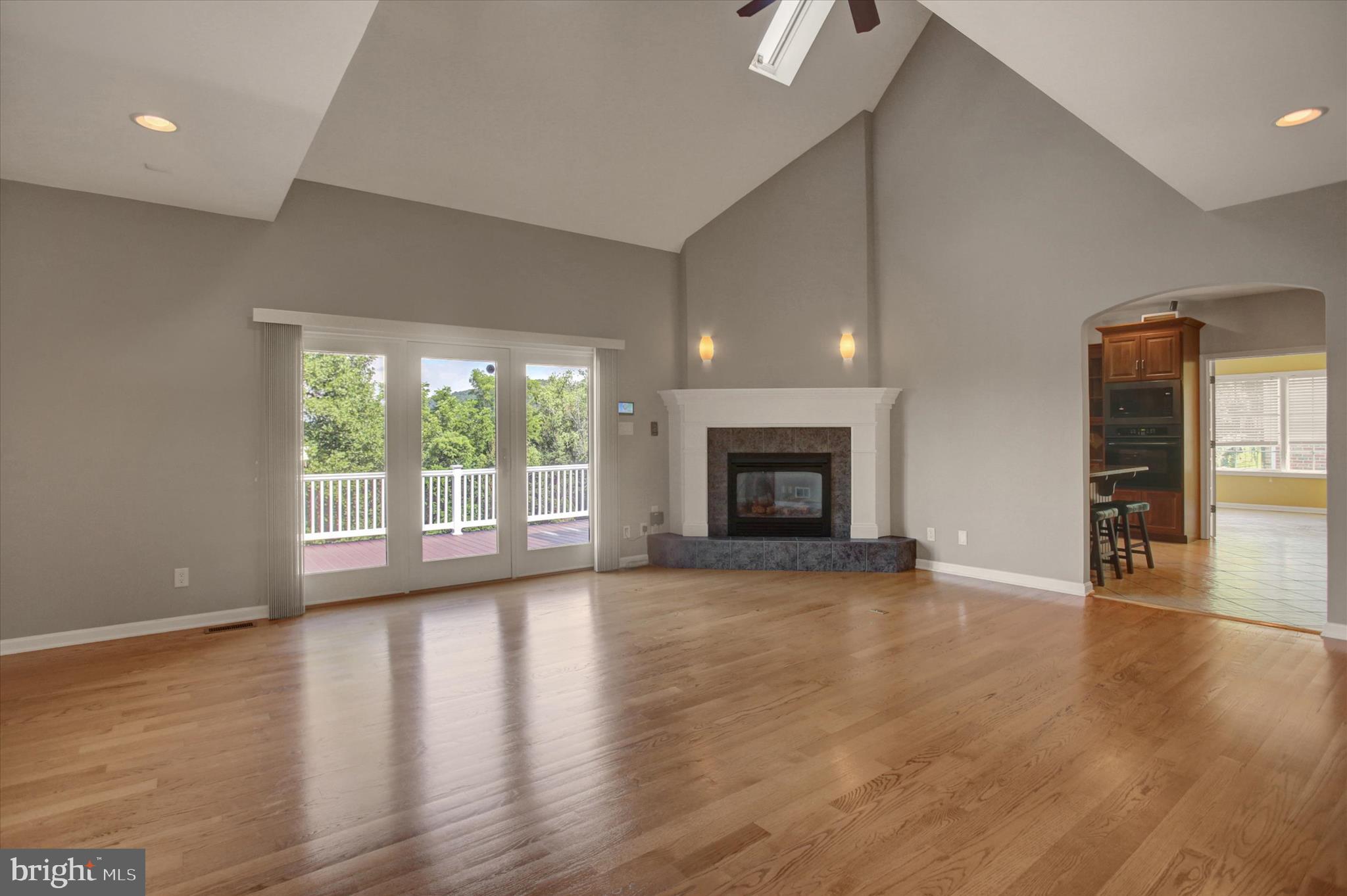 FOREST HILLS - Residential