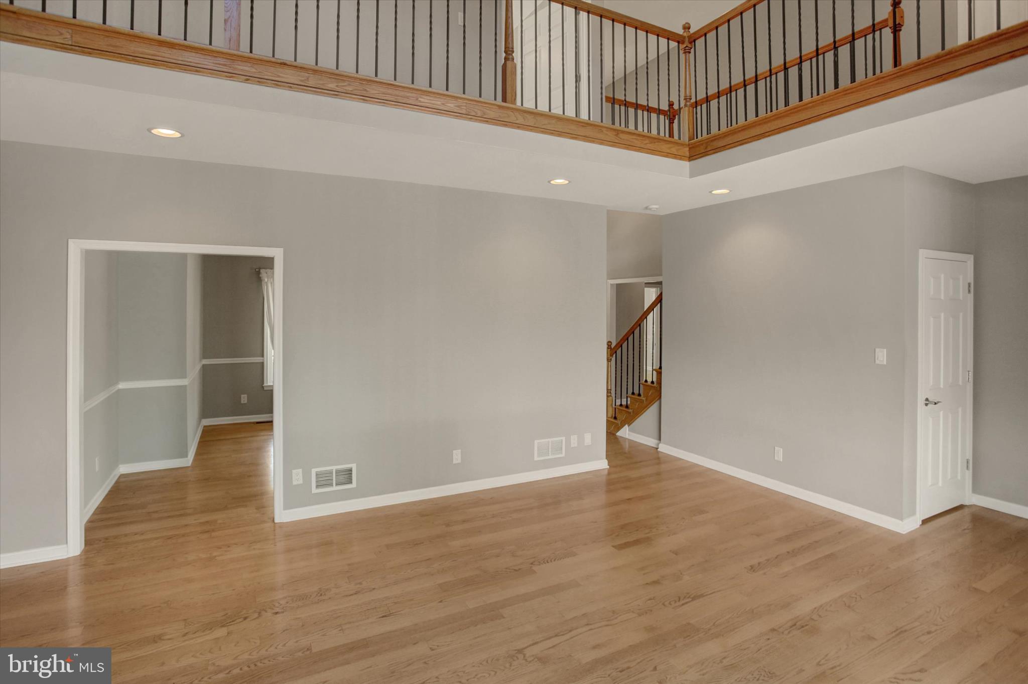 FOREST HILLS - Residential