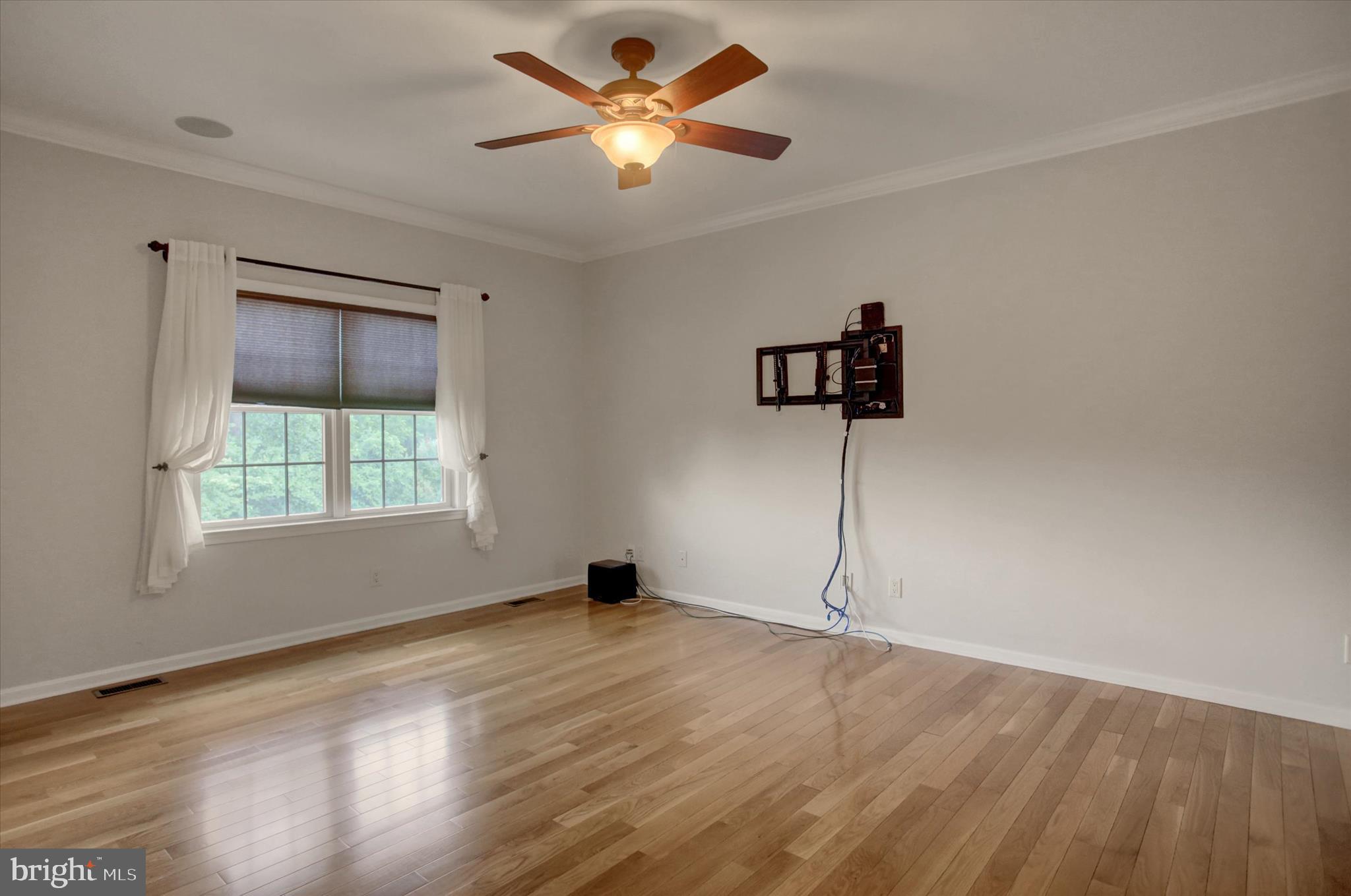 FOREST HILLS - Residential