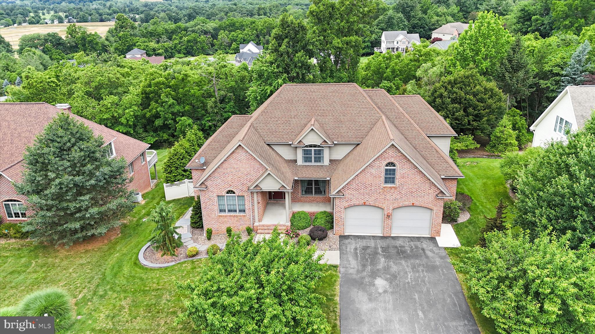 FOREST HILLS - Residential