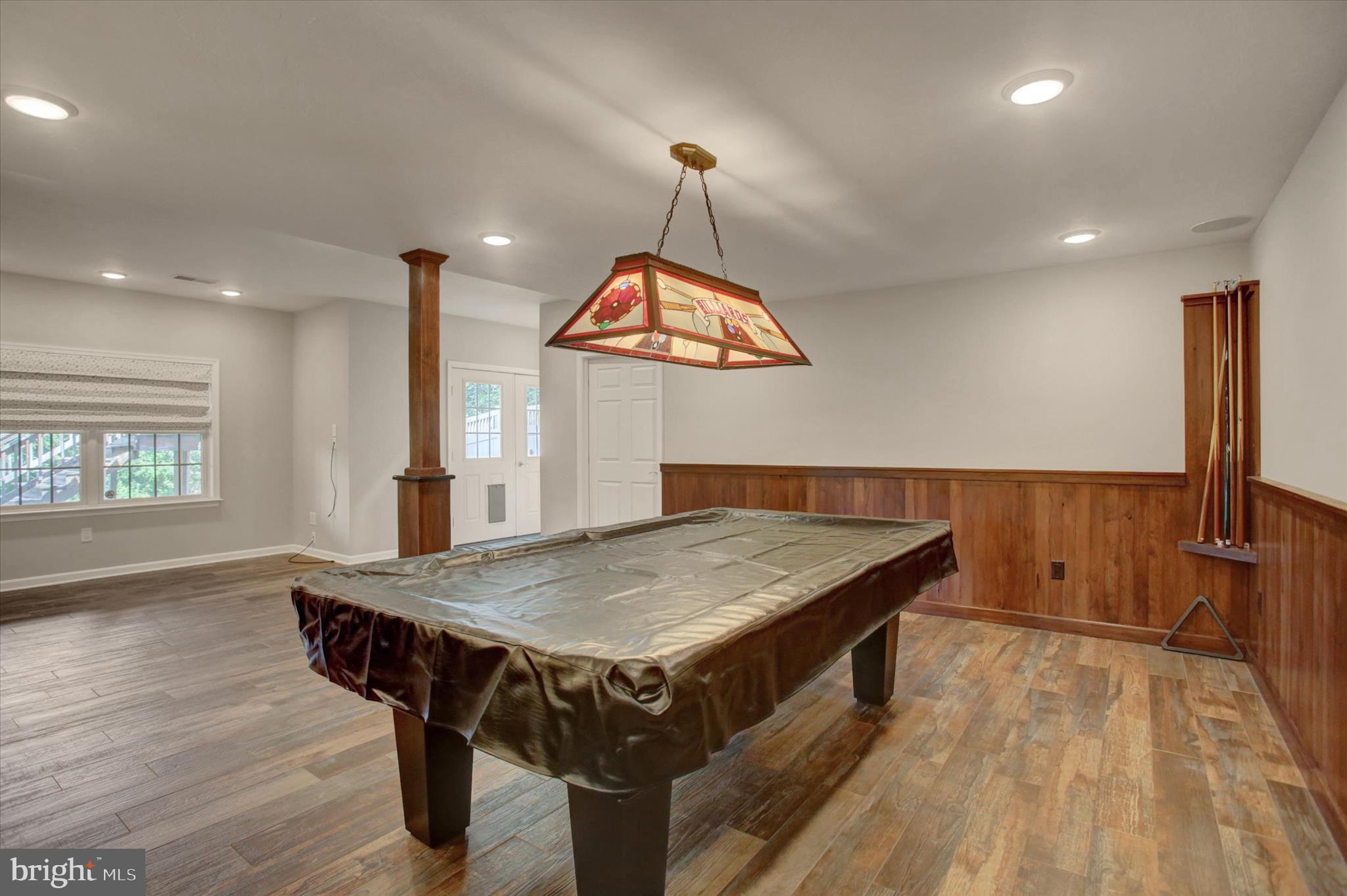 FOREST HILLS - Residential