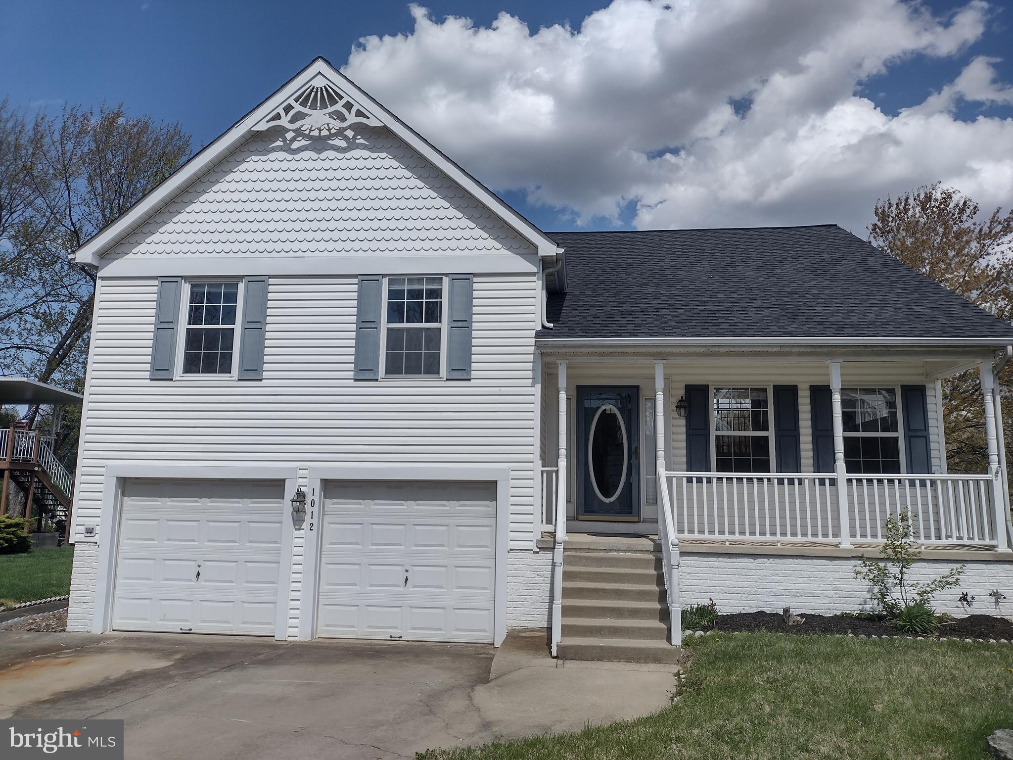 ROHE FARM - Residential Lease