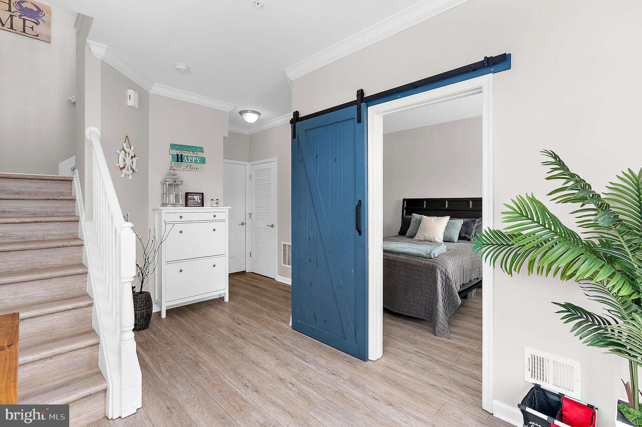 ELLENDALE - Residential