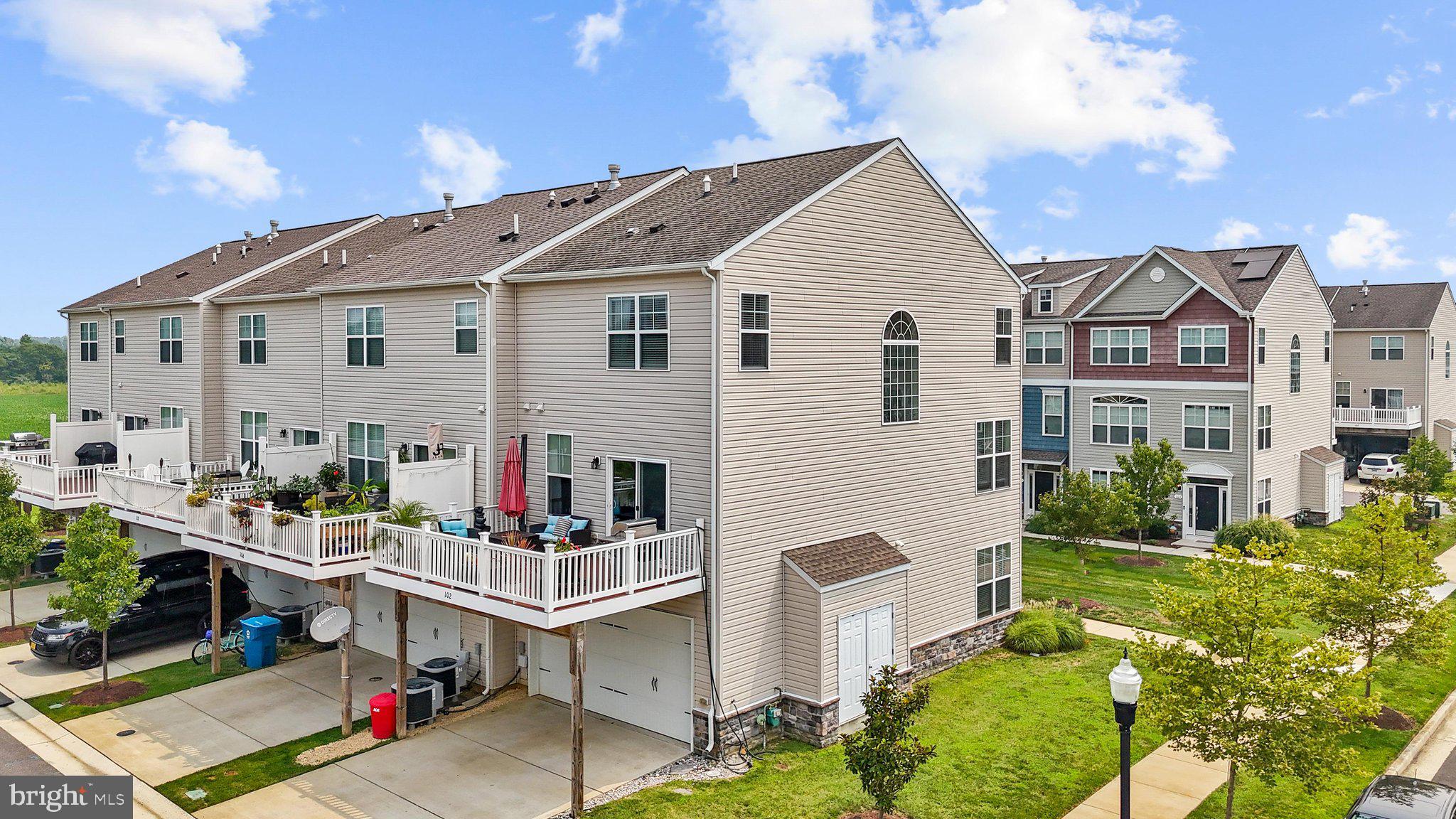 ELLENDALE - Residential