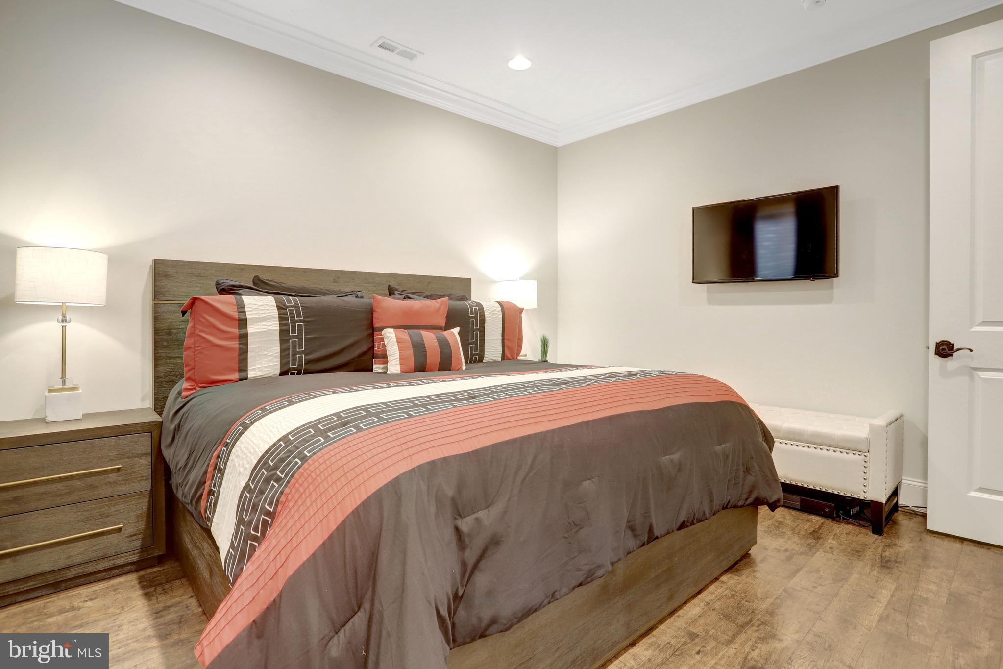 SOUTHAMPTON FOREST - Residential
