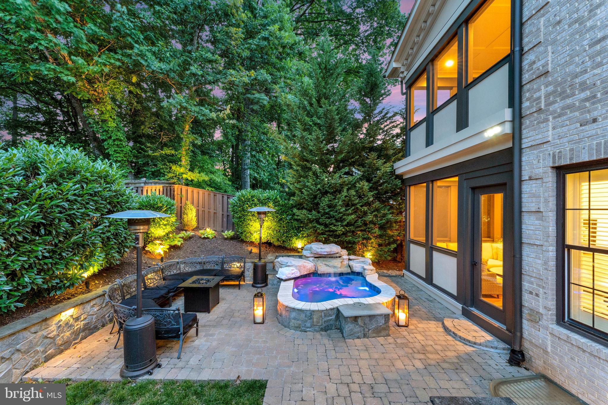 SOUTHAMPTON FOREST - Residential
