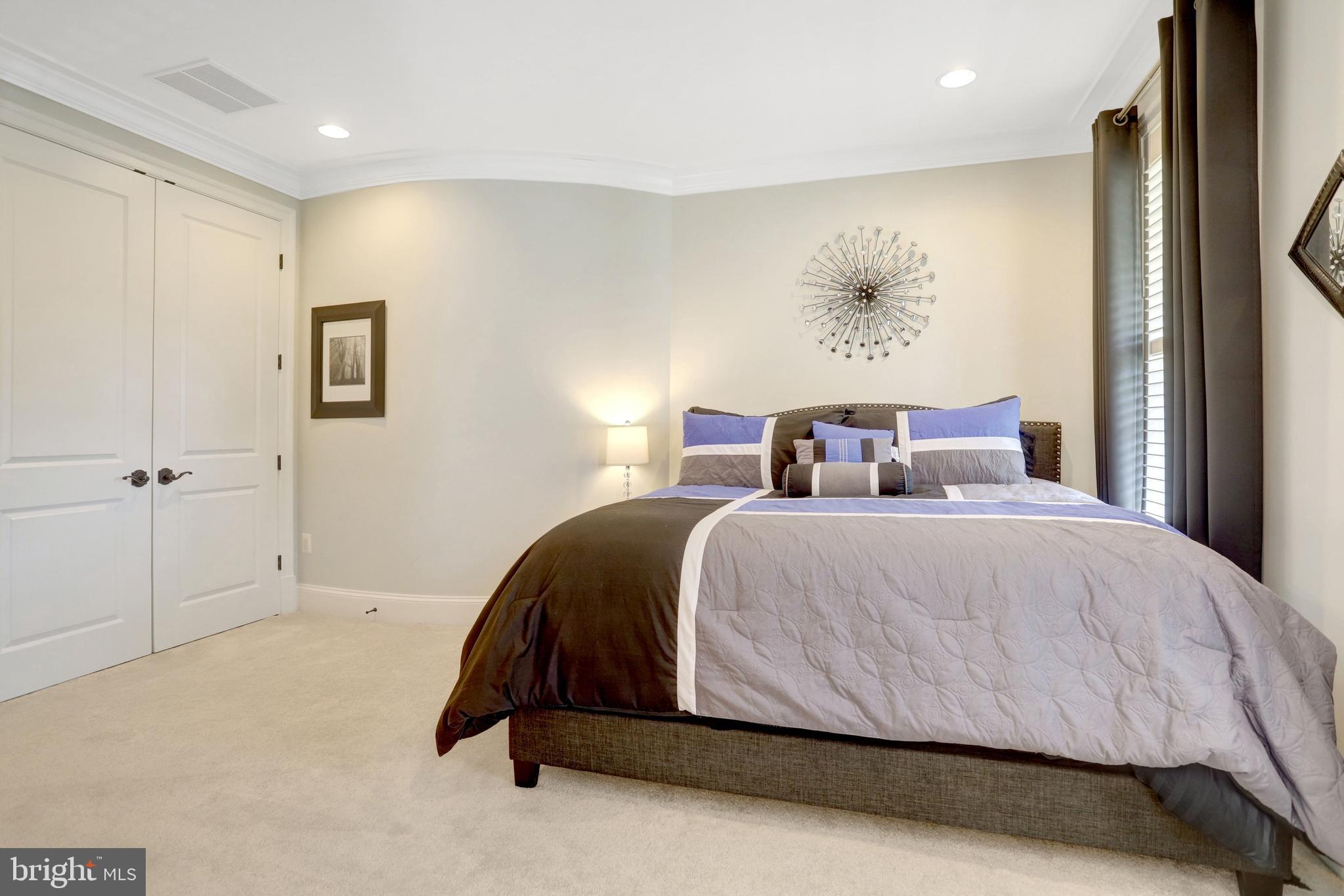 SOUTHAMPTON FOREST - Residential