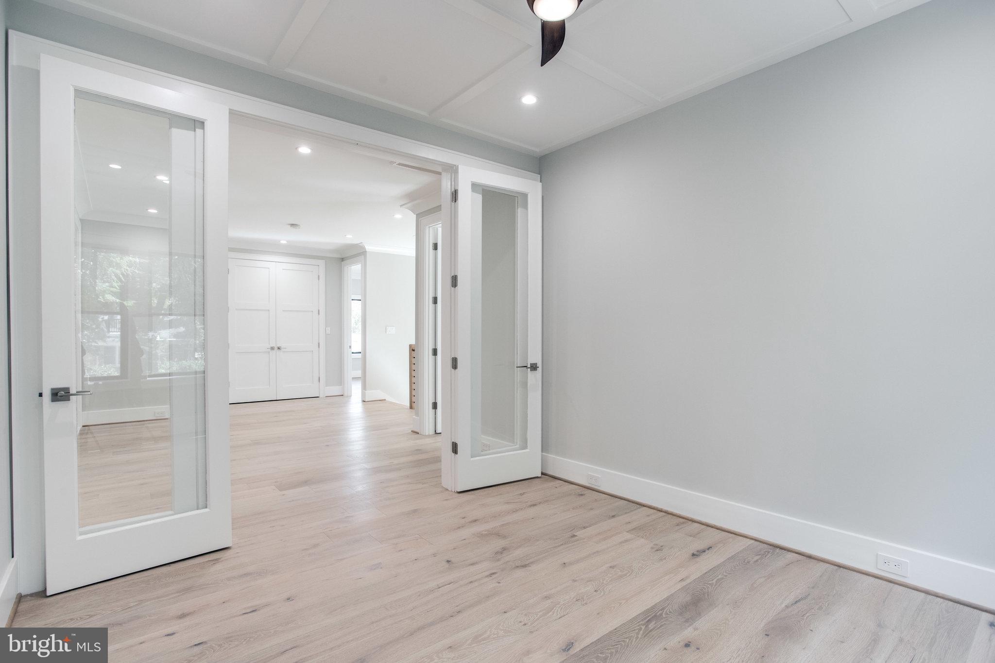 BRAEWOOD - Residential